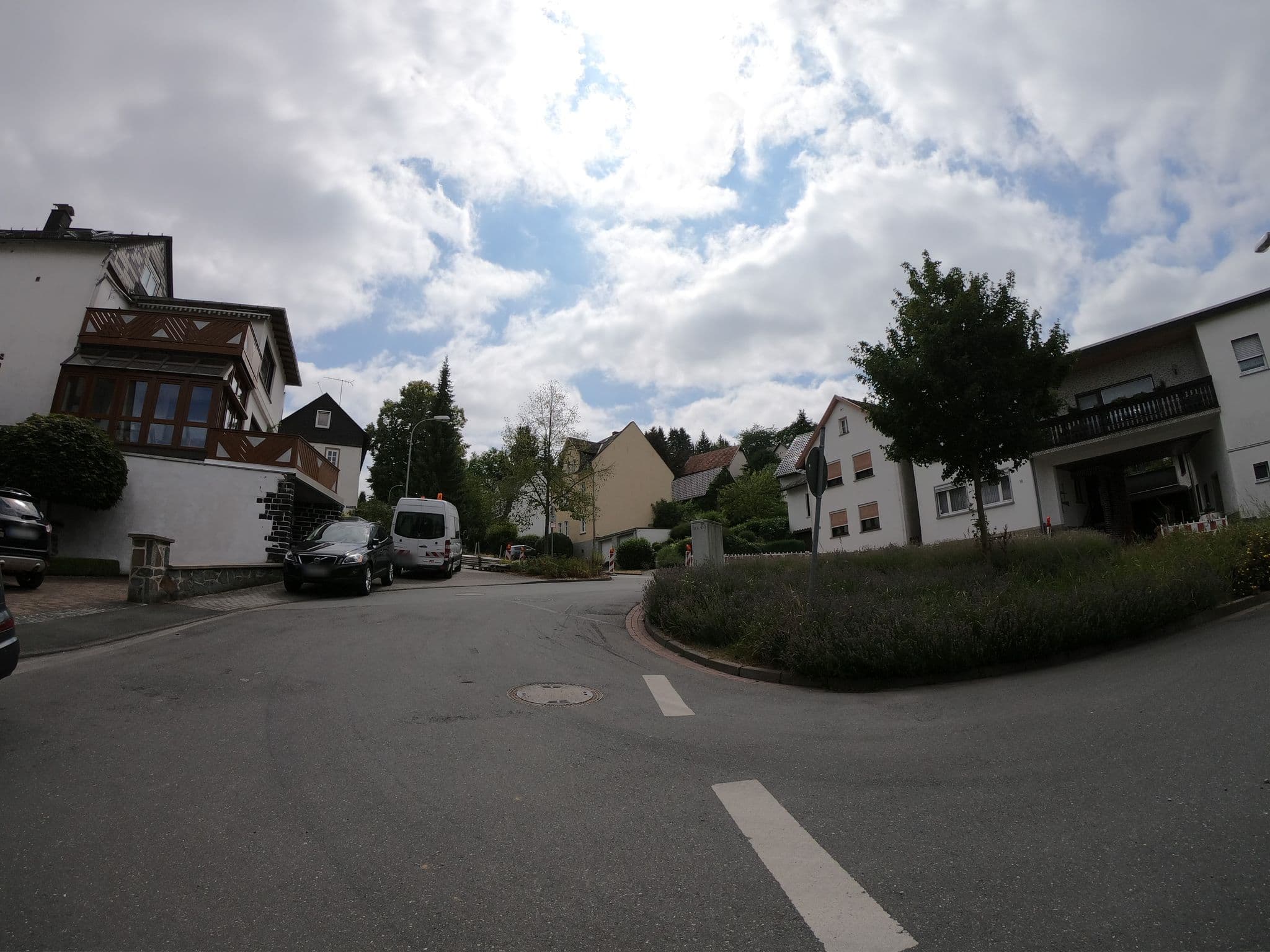 Street view near Pension Klaus Pötz, Aßlar — © grinninghamster (CC BY-SA · Mapillary)