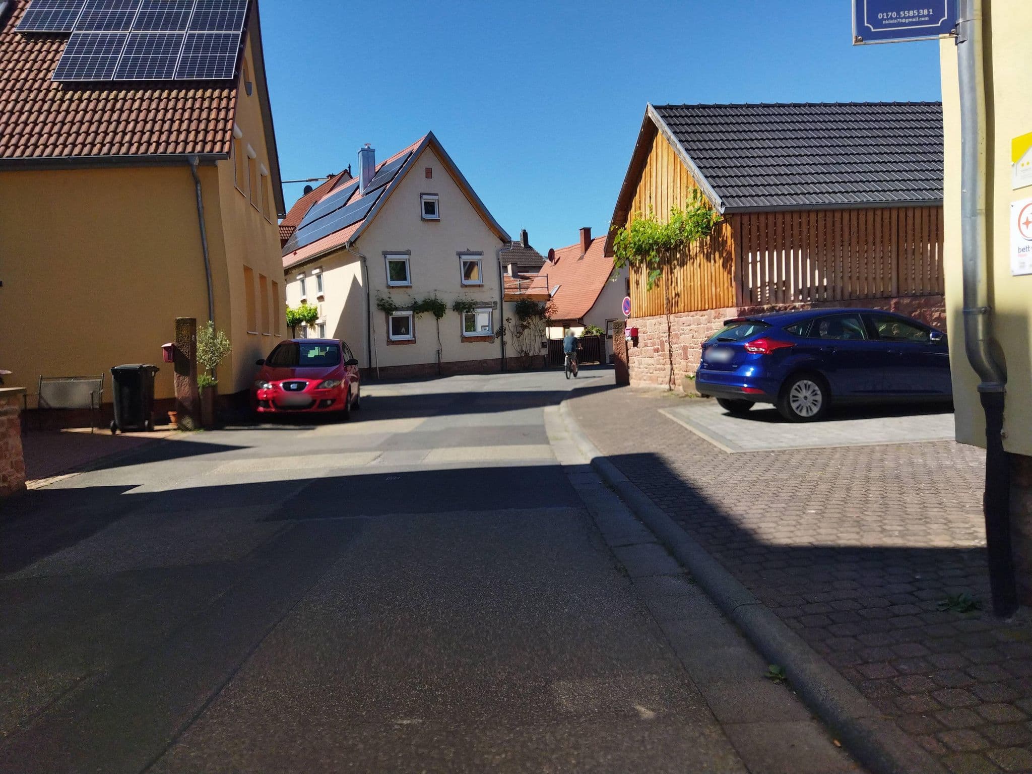 Street view near Ferienwohnung Fam. Leis, Miltenberg — © changchun1 (CC BY-SA · Mapillary)