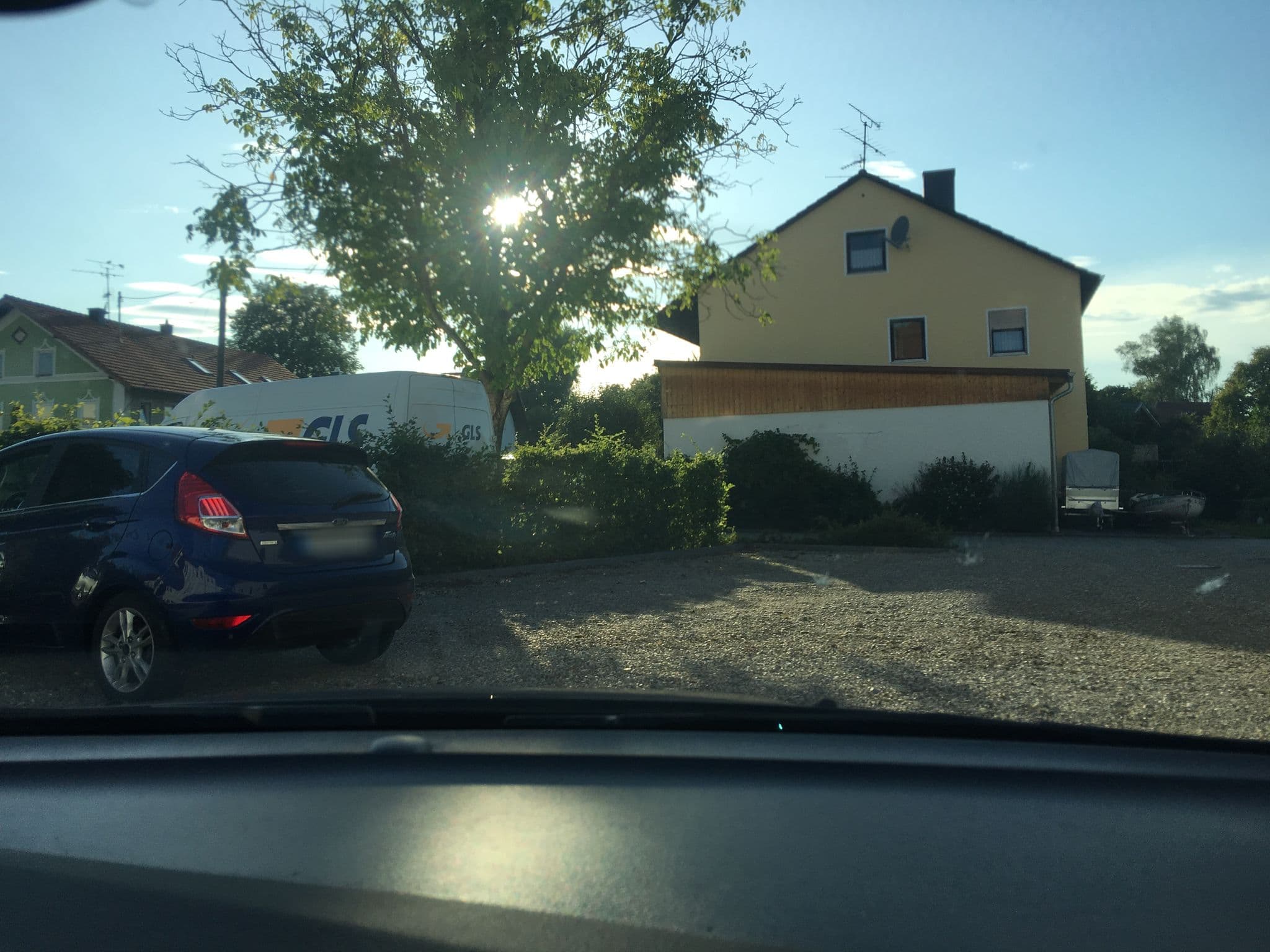 Street view near Bauer, Walpertskirchen — © ioso (CC BY-SA · Mapillary)