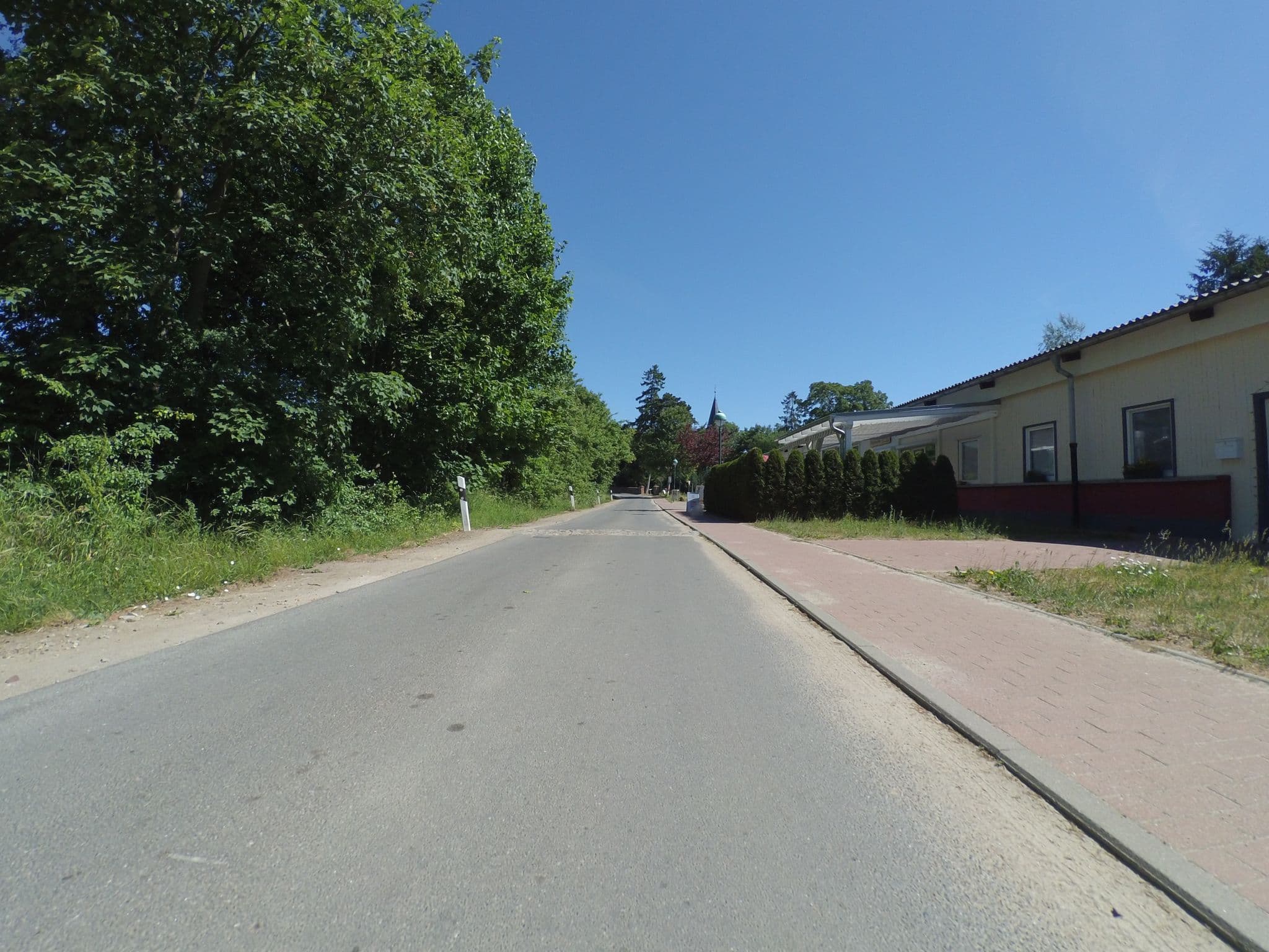 Street view near Dörpladen, Malchow — © peewee32 (CC BY-SA · Mapillary)
