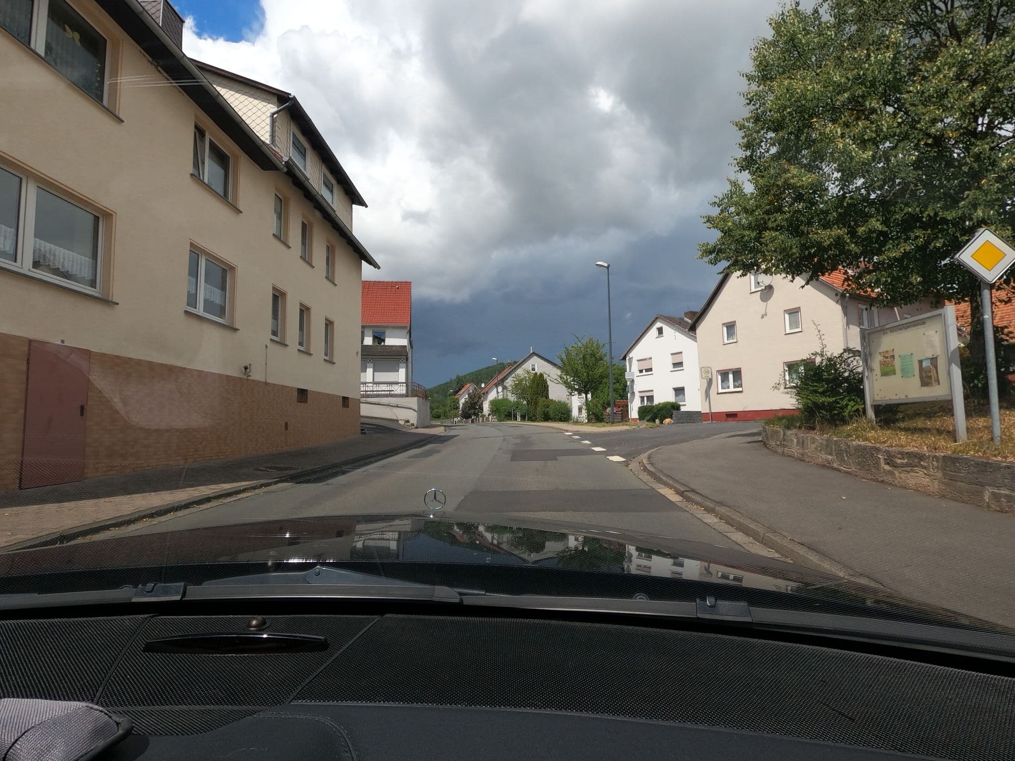 Street view near Alte Schule, Eschwege — © saschahaberkorn (CC BY-SA · Mapillary)
