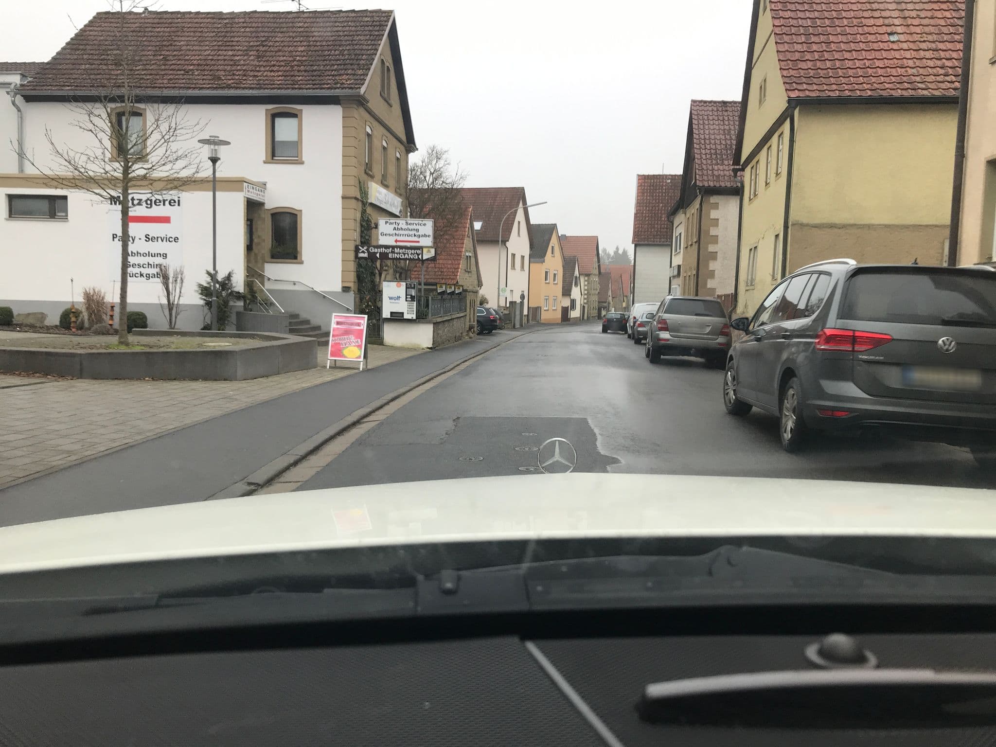 Street view near Landgasthof Zum Rebstock, Werneck — © saschahaberkorn (CC BY-SA · Mapillary)