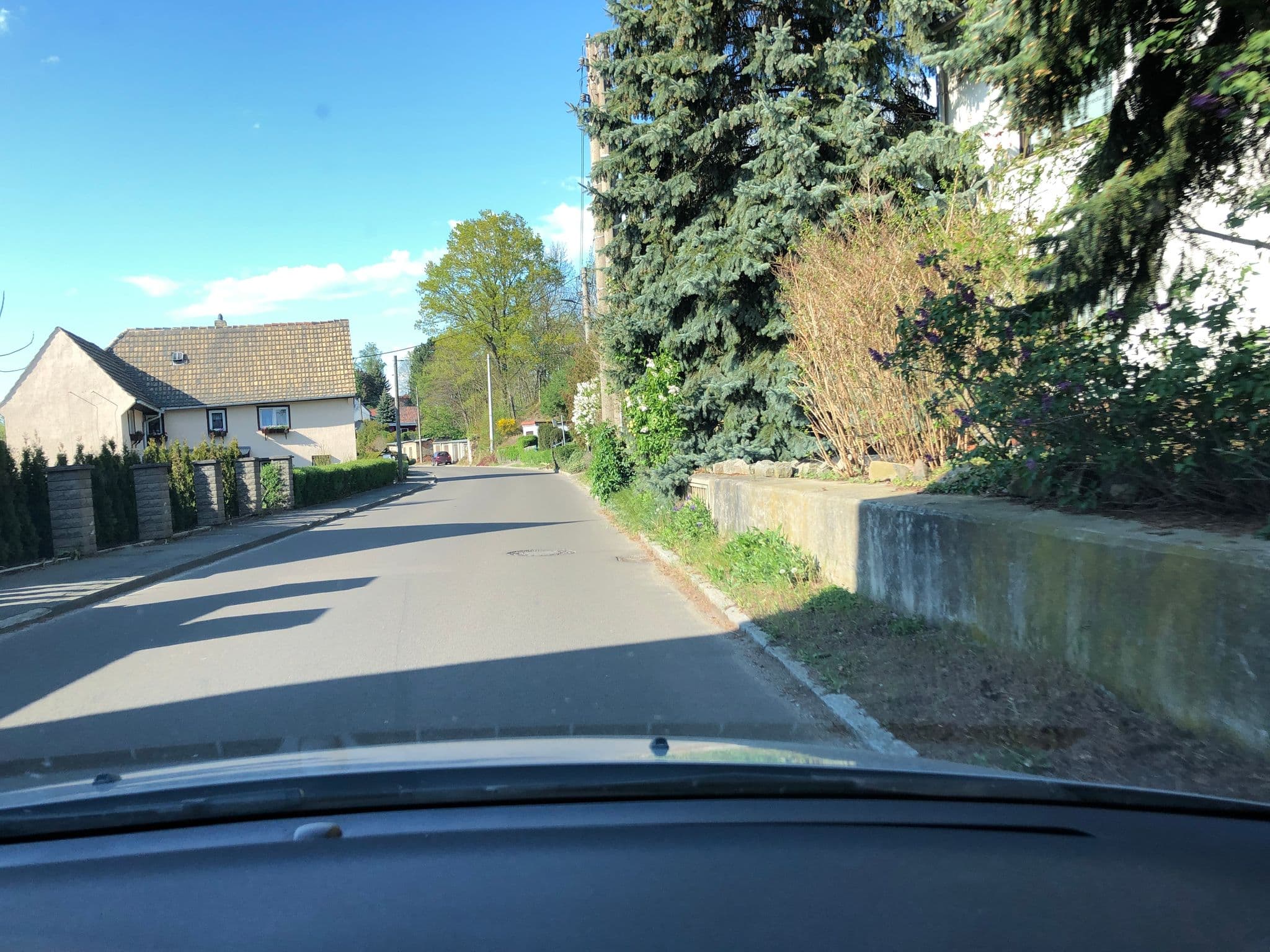 Street view near Ferienwohnung Eikemeier, Windischleuba — © bejotel (CC BY-SA · Mapillary)