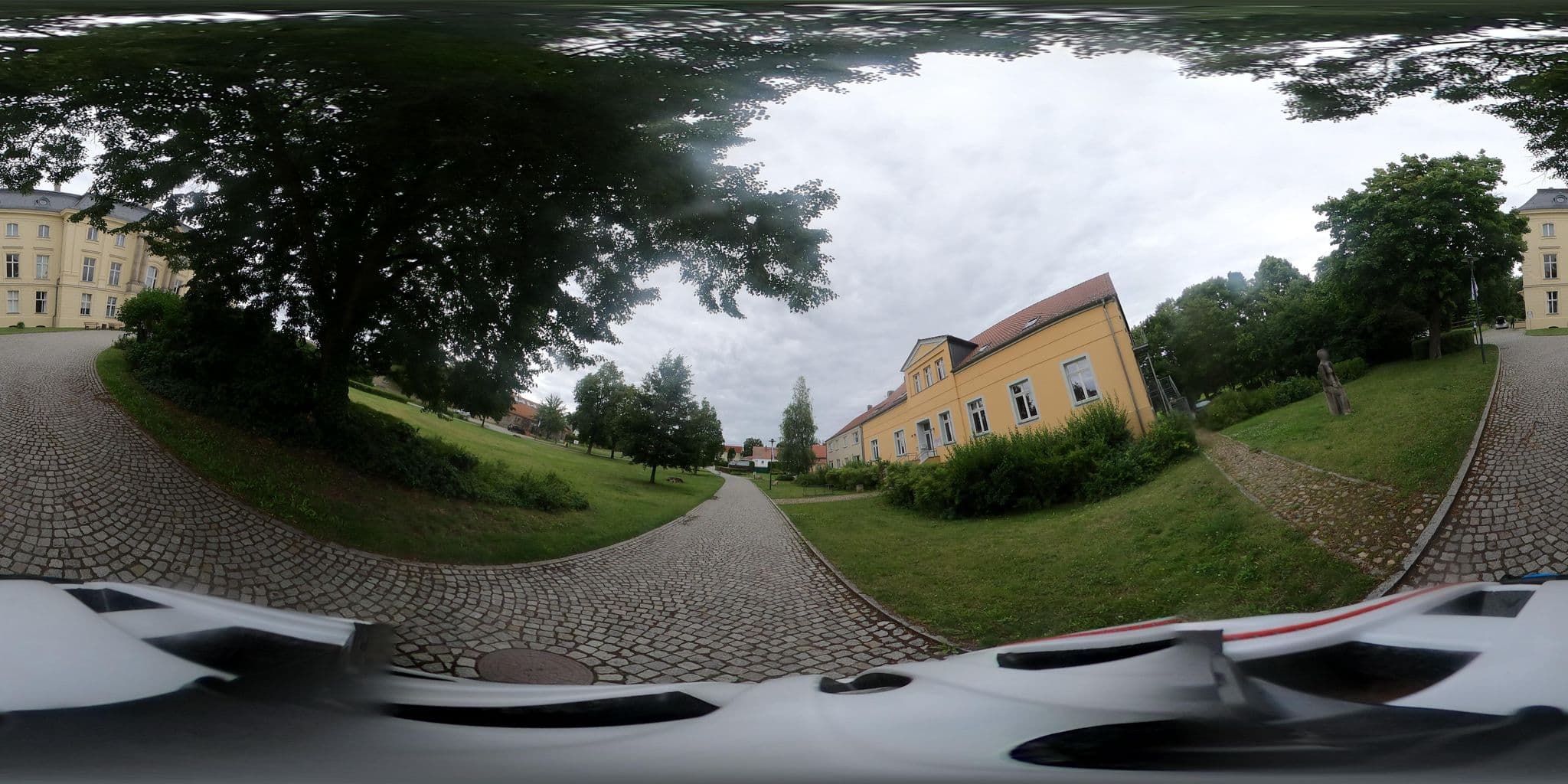 Street view near Gustav-Seitz-Gästehaus, Müncheberg — © Oderradler (CC BY-SA · Mapillary)