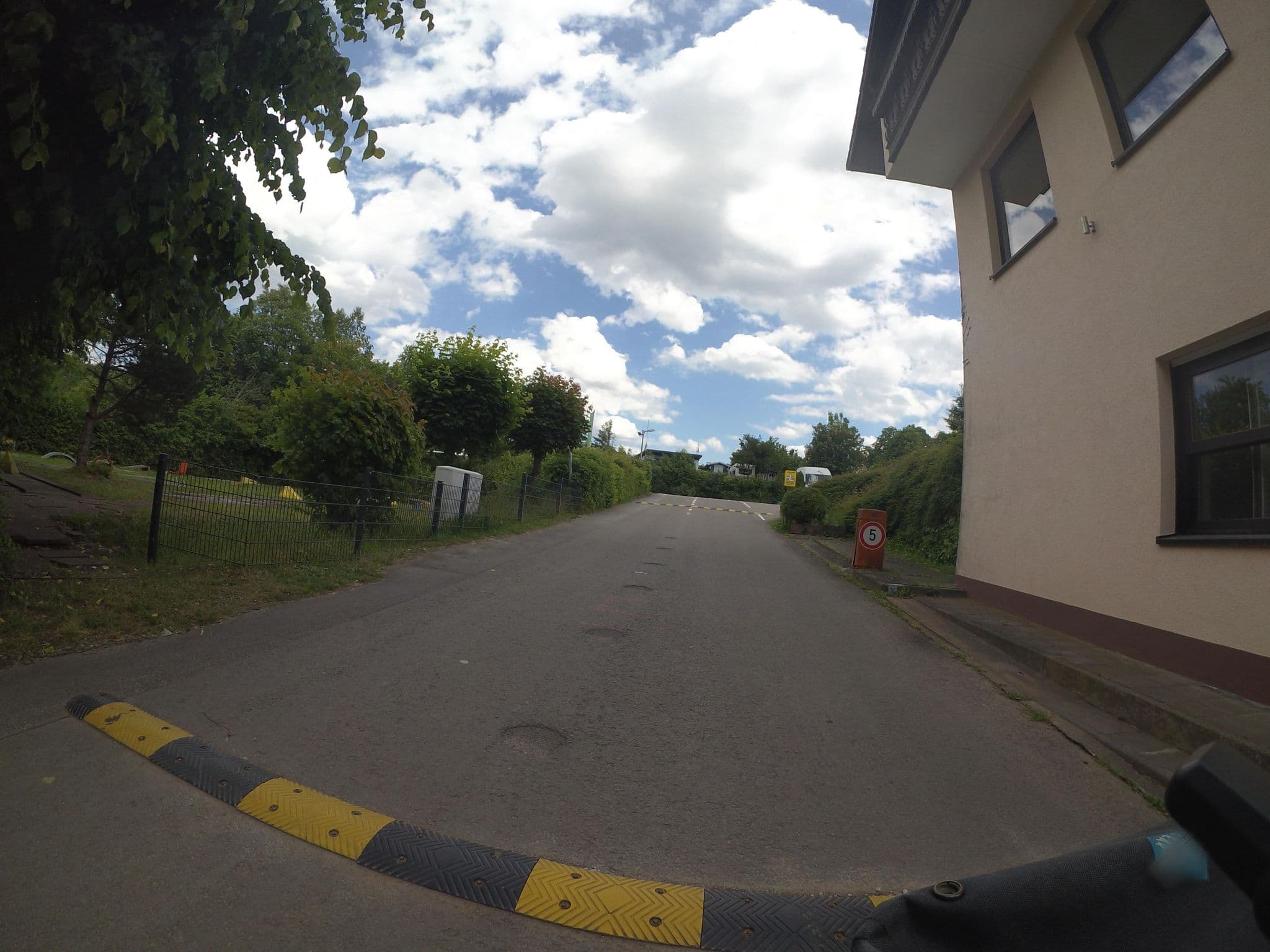 Street view near Hotel Landgut Jungfleisch, Gries — © marczoutendijk (CC BY-SA · Mapillary)