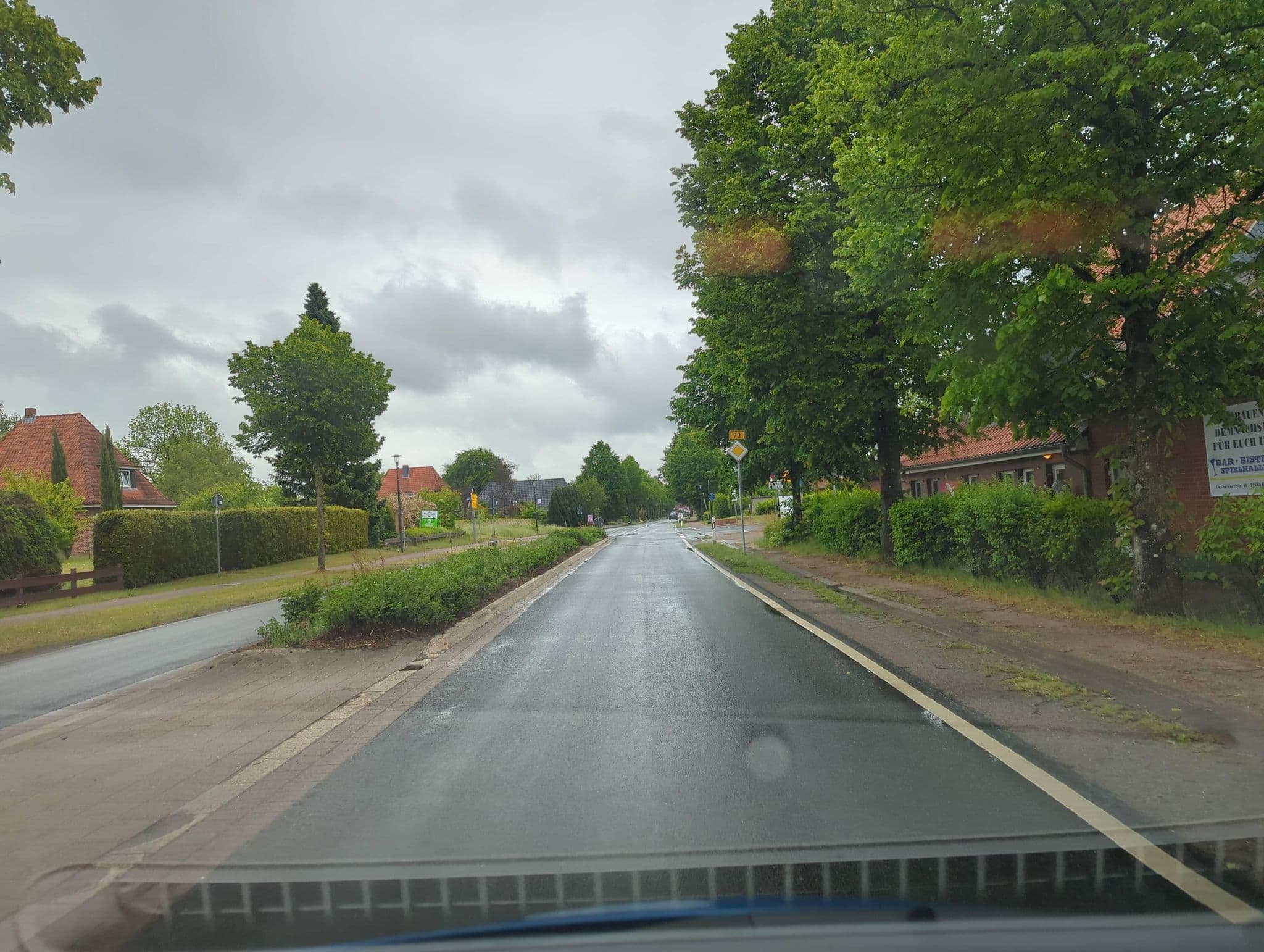 Street view near Pension Kolibri, Hemmoor — © hotteliene (CC BY-SA · Mapillary)