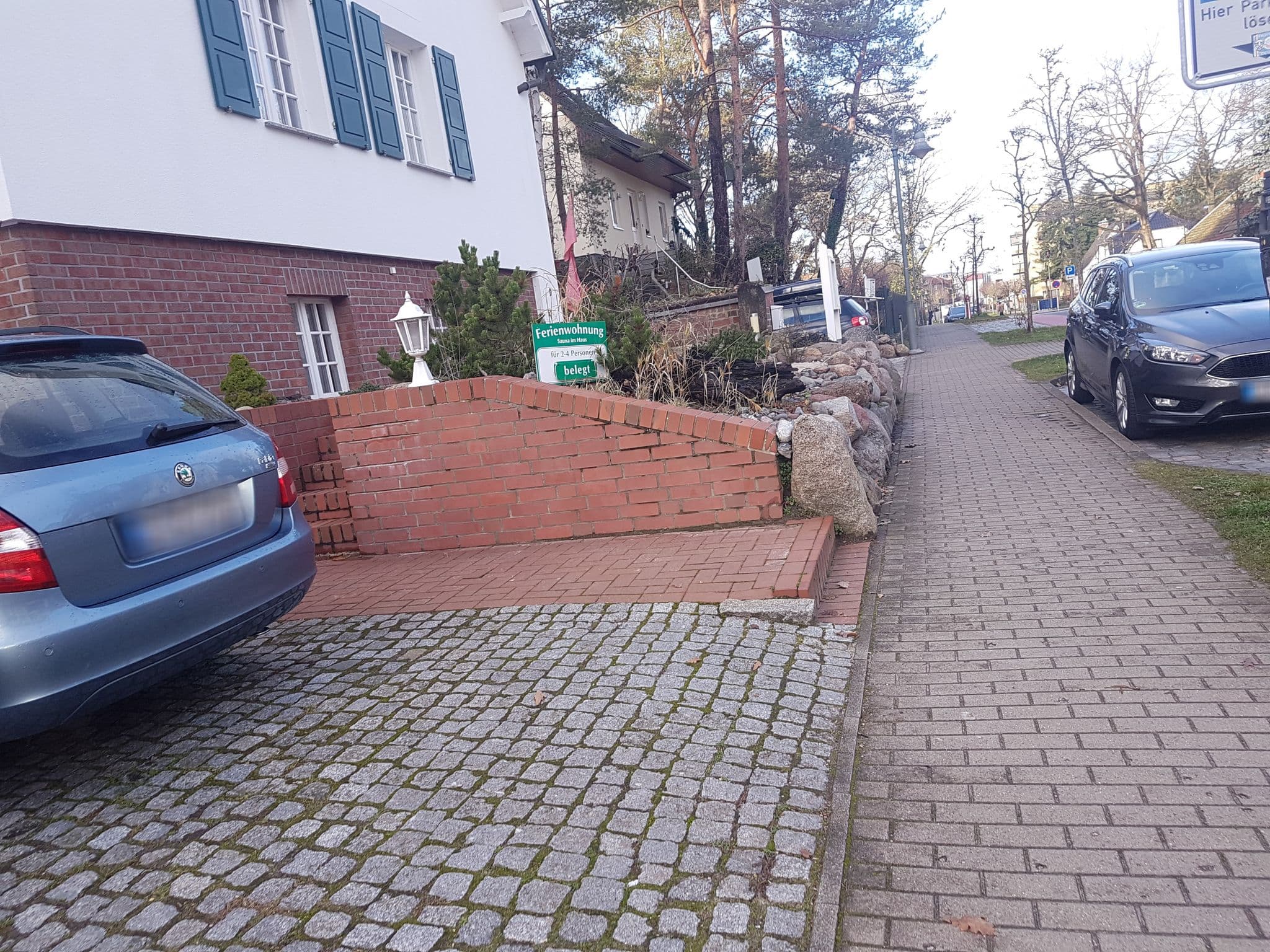 Street view near Strandgut, Ostseebad Binz — © changchun1 (CC BY-SA · Mapillary)