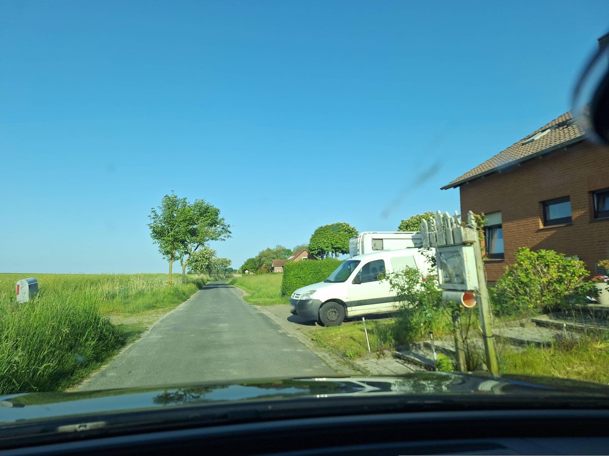 Street view near Ferienwohnungen Huus Bi De Diek, Schillig — © Viator_Invisibilis (CC BY-SA · Mapillary)