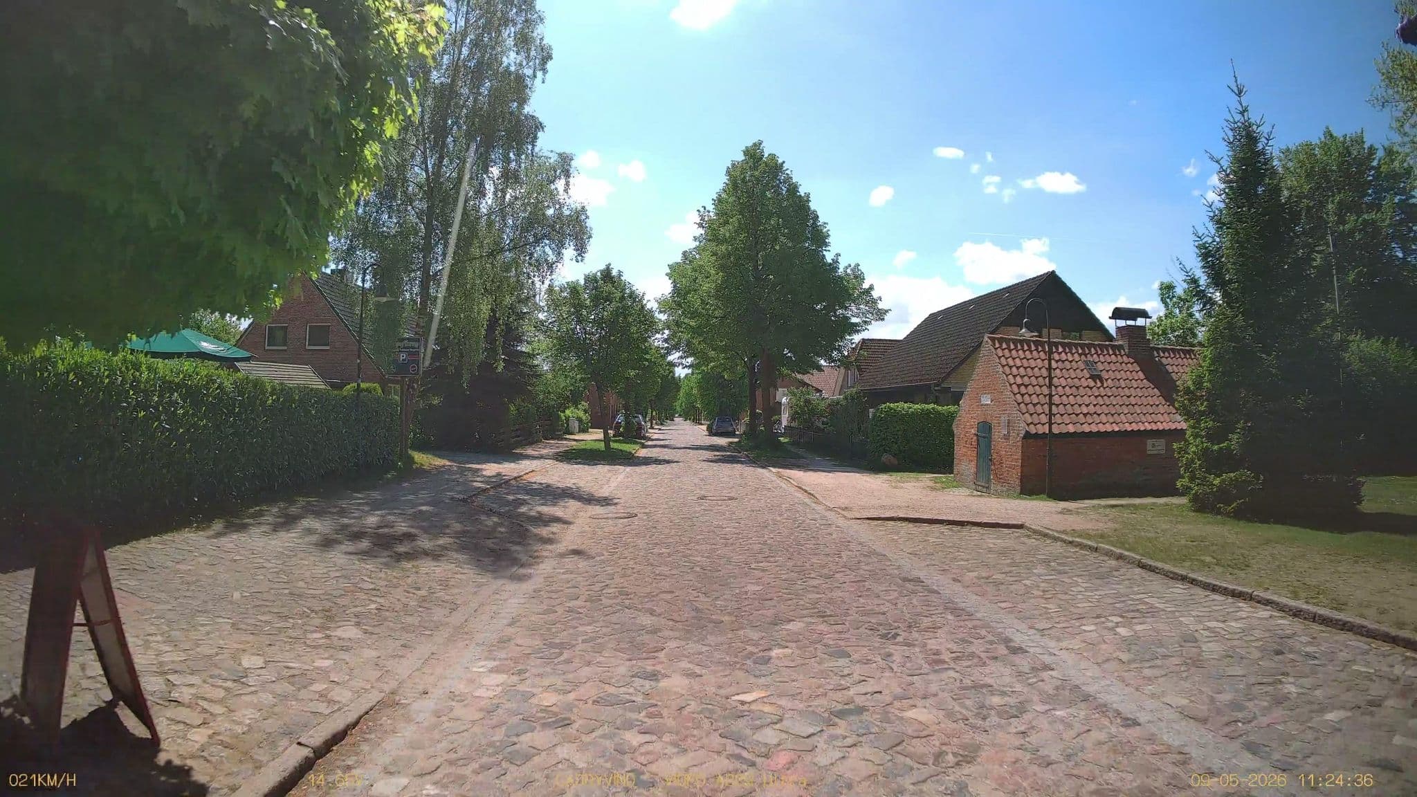 Street view near Dorfkrug Grabau, Sülfeld — © DruideBizeps (CC BY-SA · Mapillary)