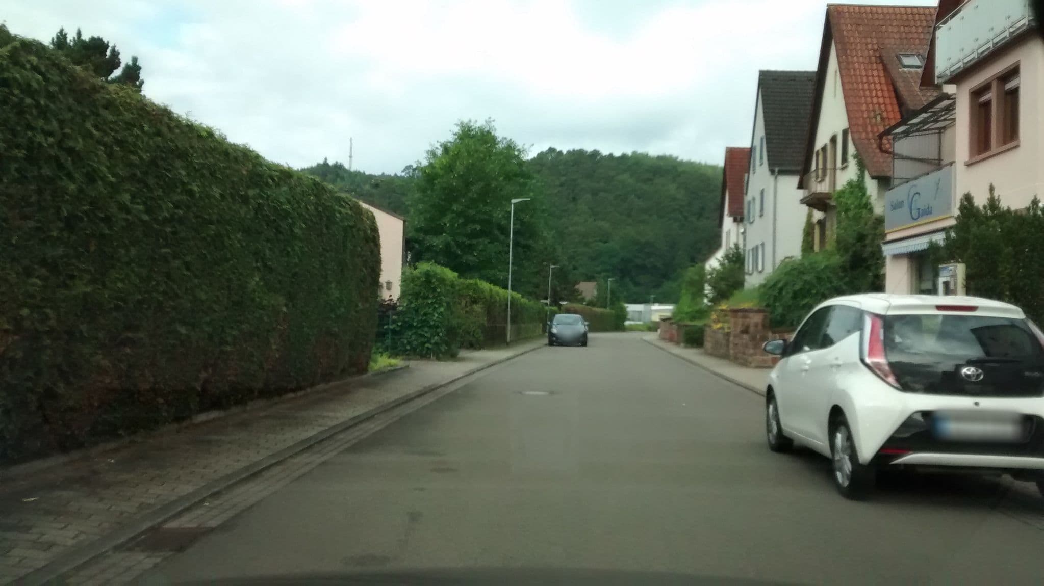Street view near Haus Zwölf, Dahn — © loneship (CC BY-SA · Mapillary)