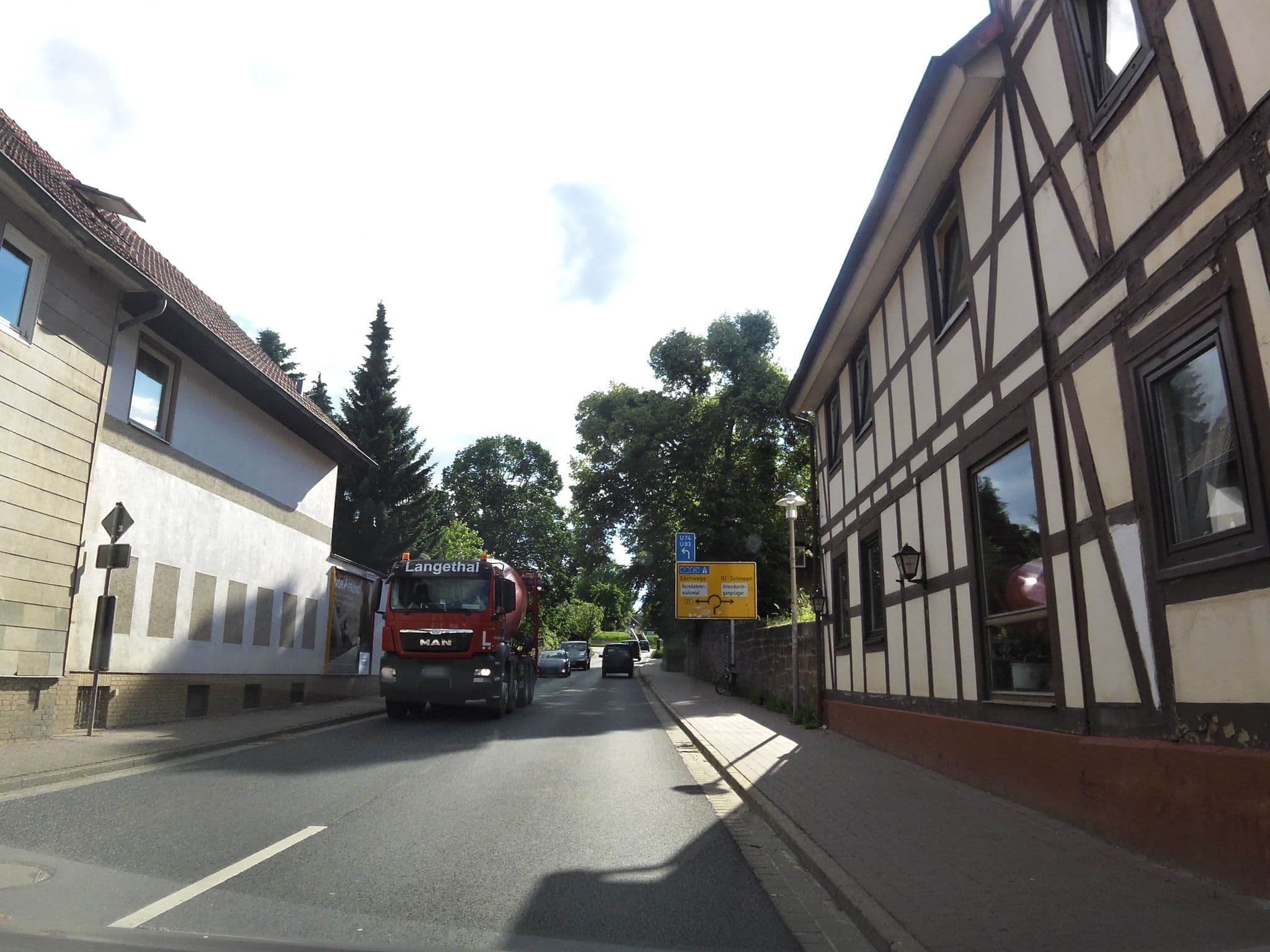Street view near Michel's Landgasthaus, Friedland — © zoegglmeyr (CC BY-SA · Mapillary)