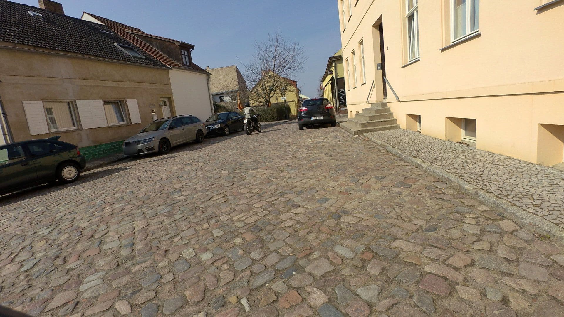 Street view near Ferienwohnungen Inselhaus, Werder — © moenk (CC BY-SA · Mapillary)