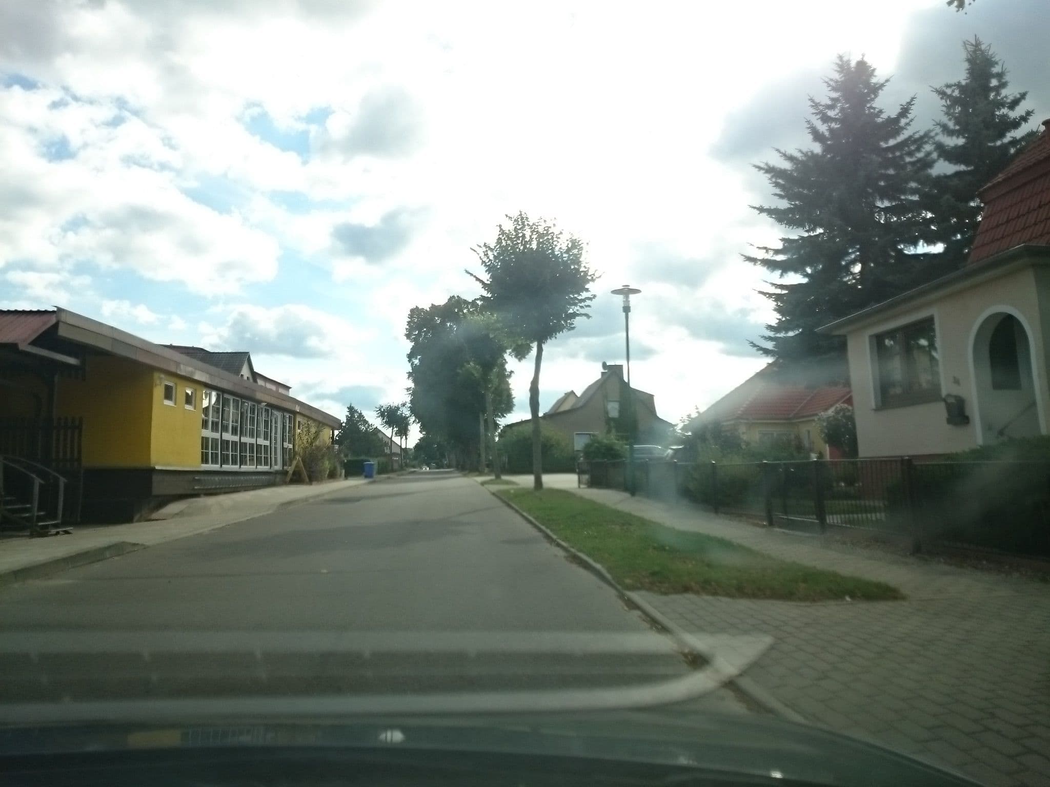 Street view near Pension Rotzoll & Voß, Carpin — © msdess (CC BY-SA · Mapillary)