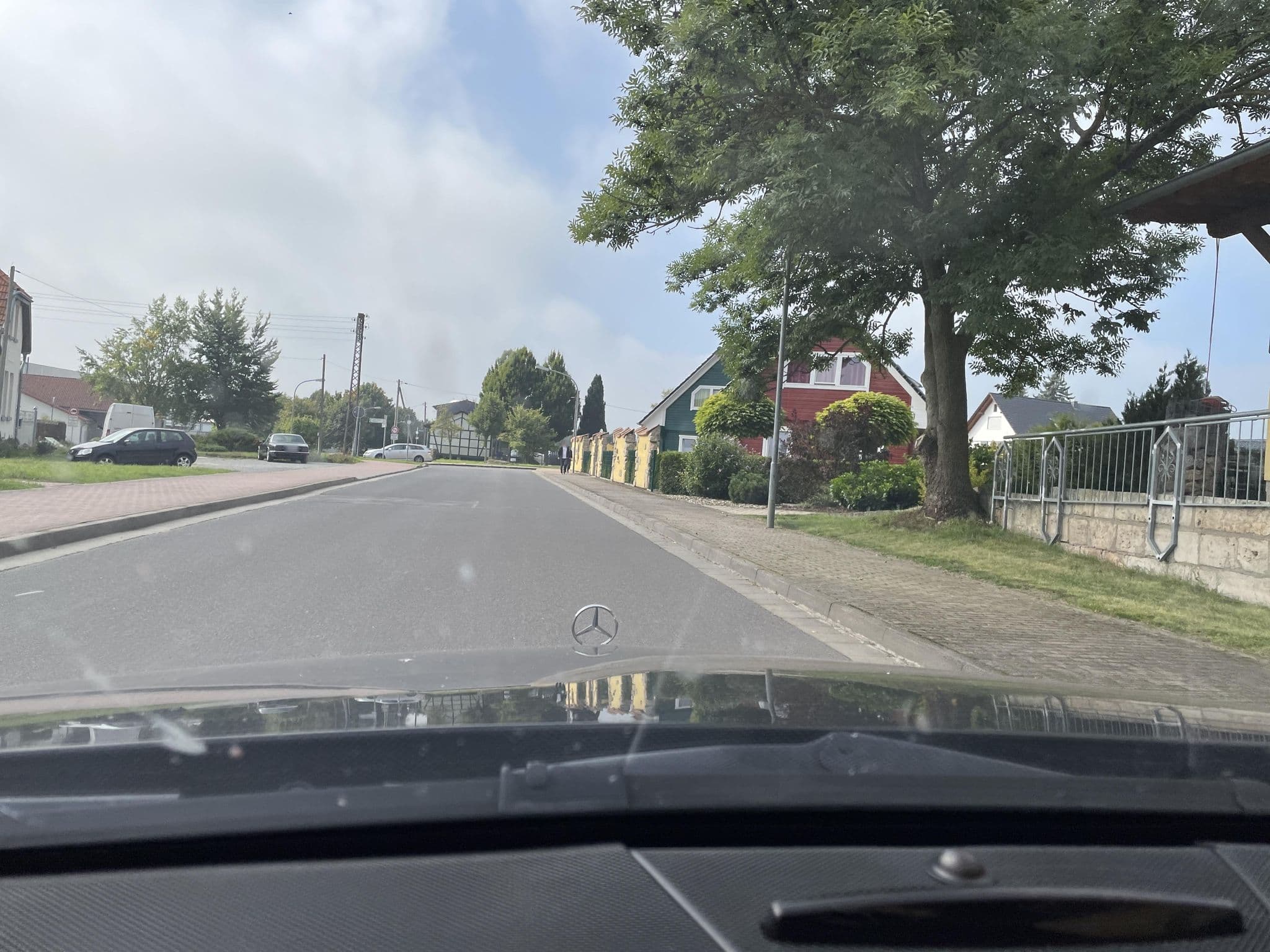Street view near Ferienhäuser Oberdorla, Niederdorla — © saschahaberkorn (CC BY-SA · Mapillary)