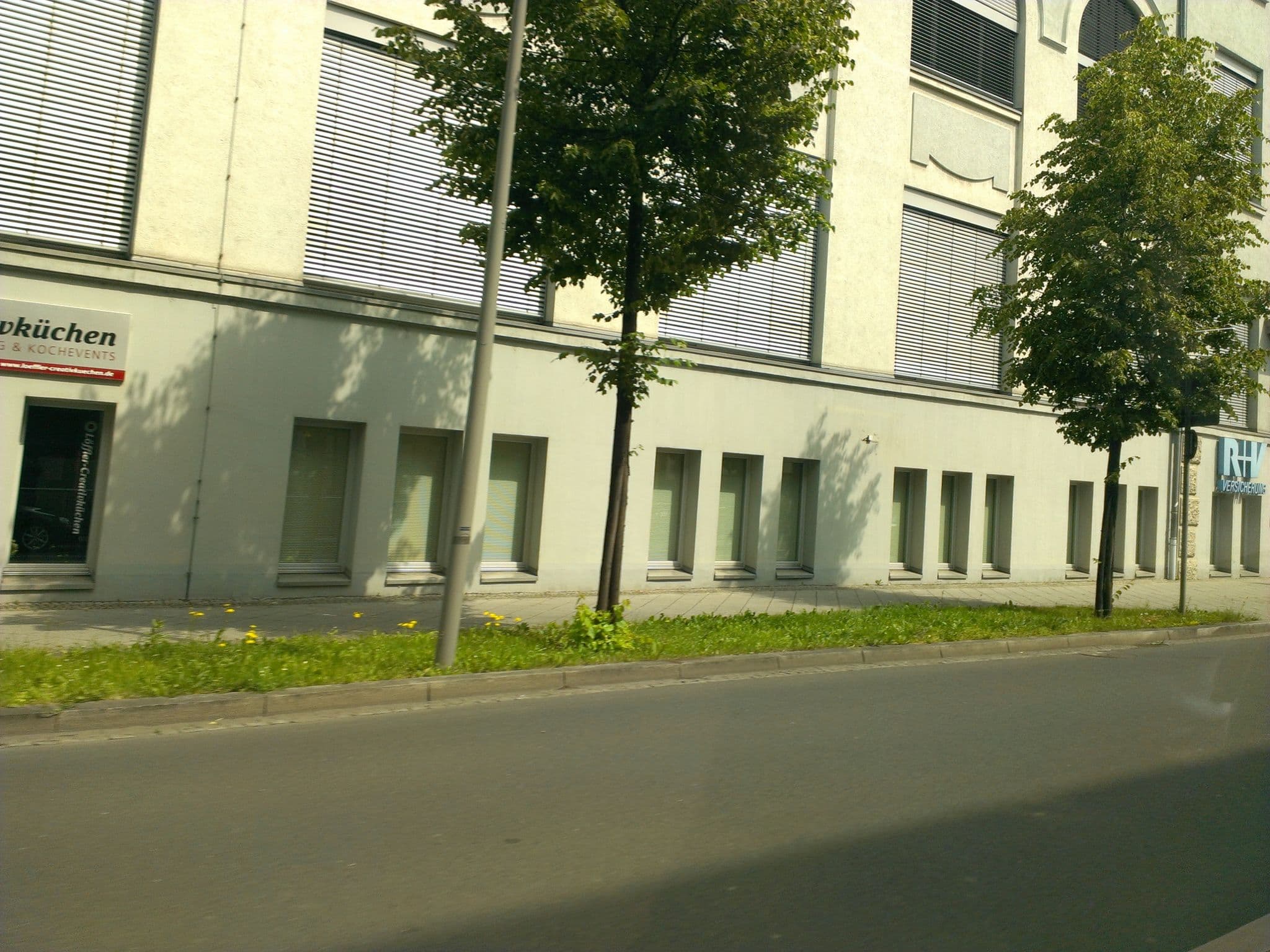 Street view near Dorint Hotel am Dom Erfurt, Erfurt — © codingdachs (CC BY-SA · Mapillary)
