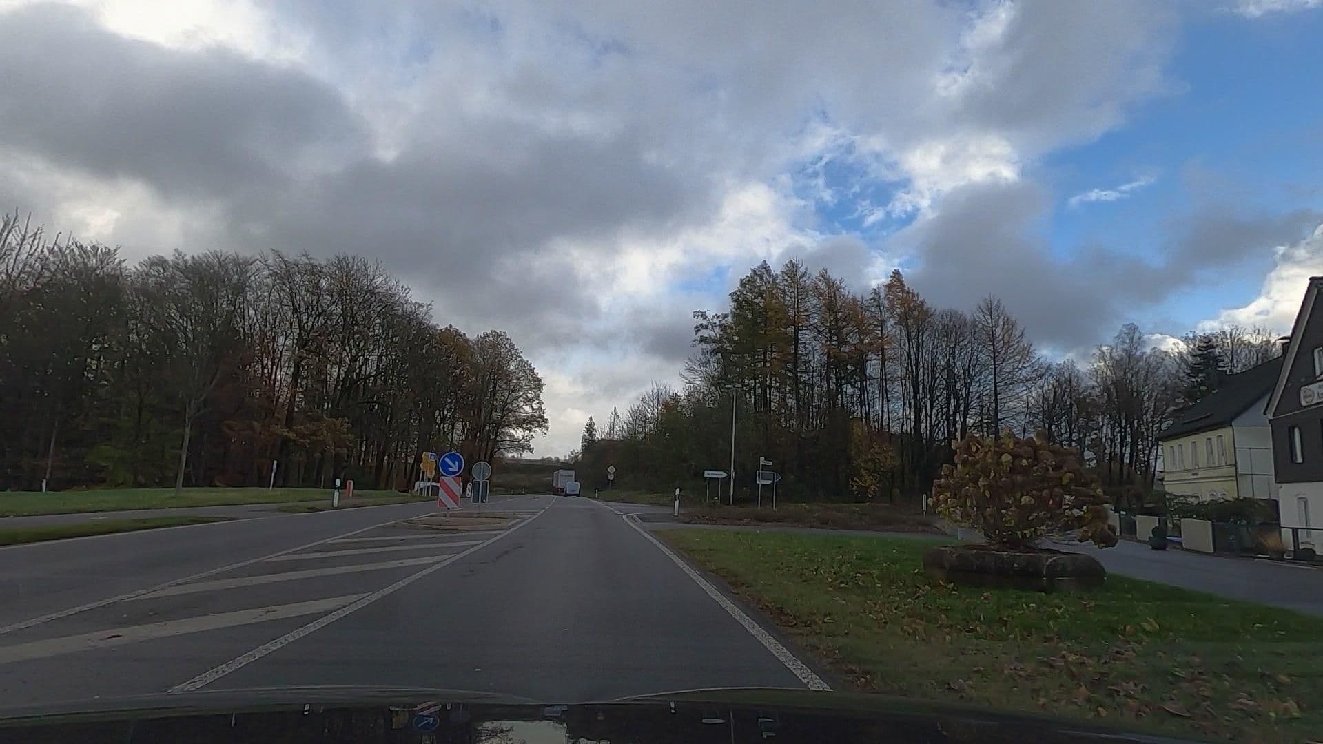 Street view near Am Schnüffel, Meinerzhagen — © uwekoch (CC BY-SA · Mapillary)