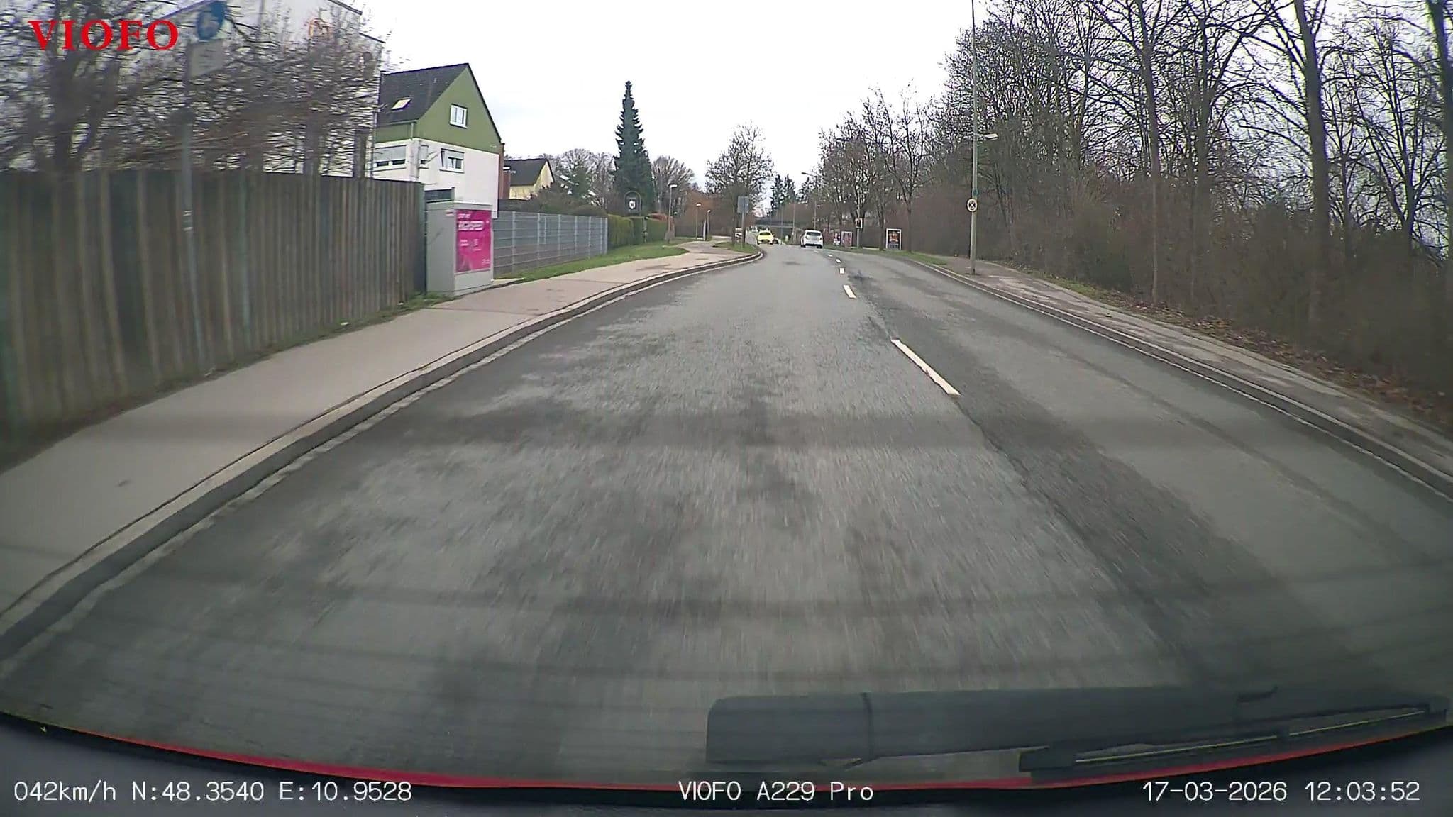 Street view near S. Hefele Fremdenzimmer, Friedberg — © toaskoas (CC BY-SA · Mapillary)