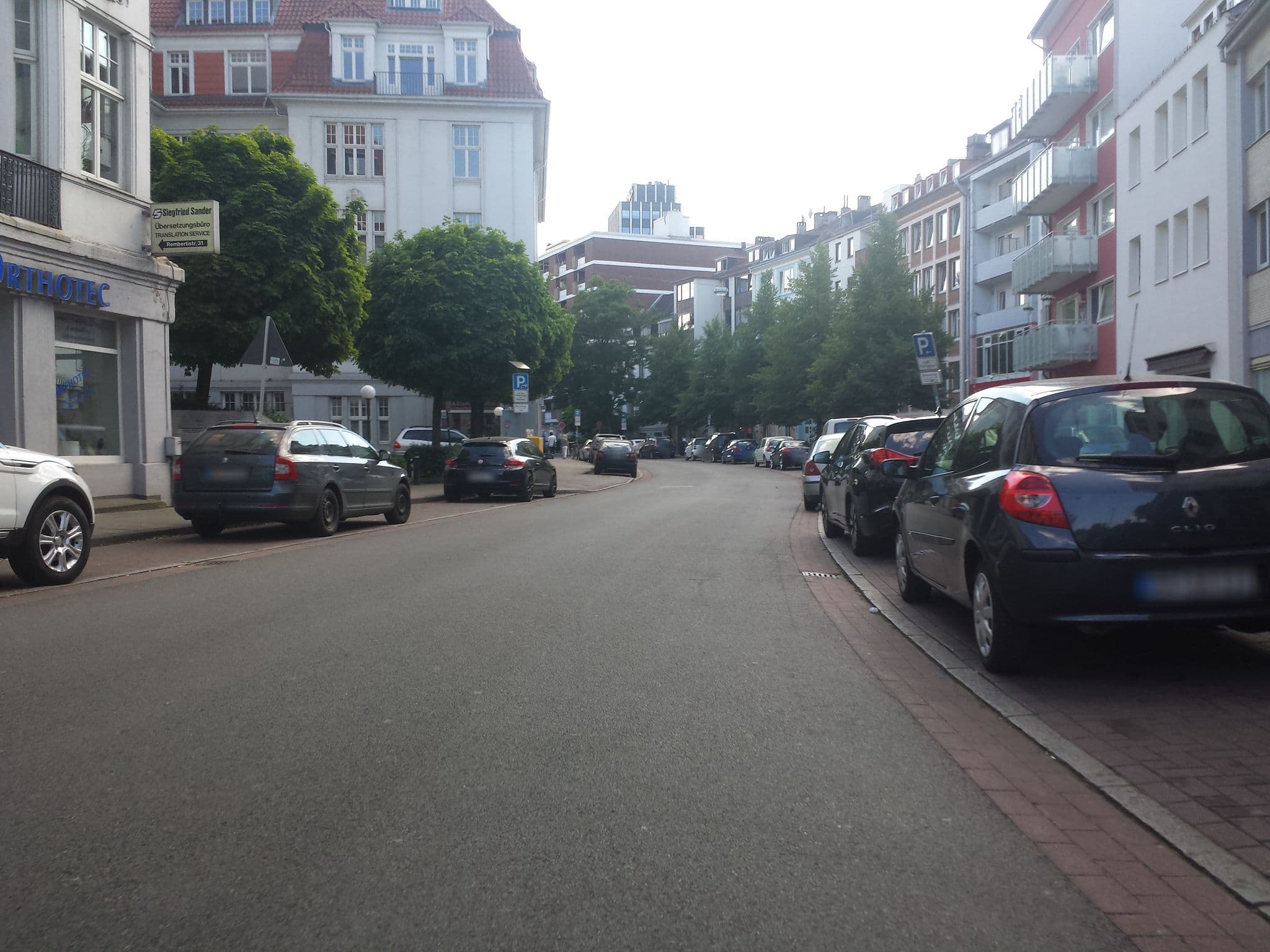 Street view near Plenus Hotel, Bremen — © hubert87 (CC BY-SA · Mapillary)