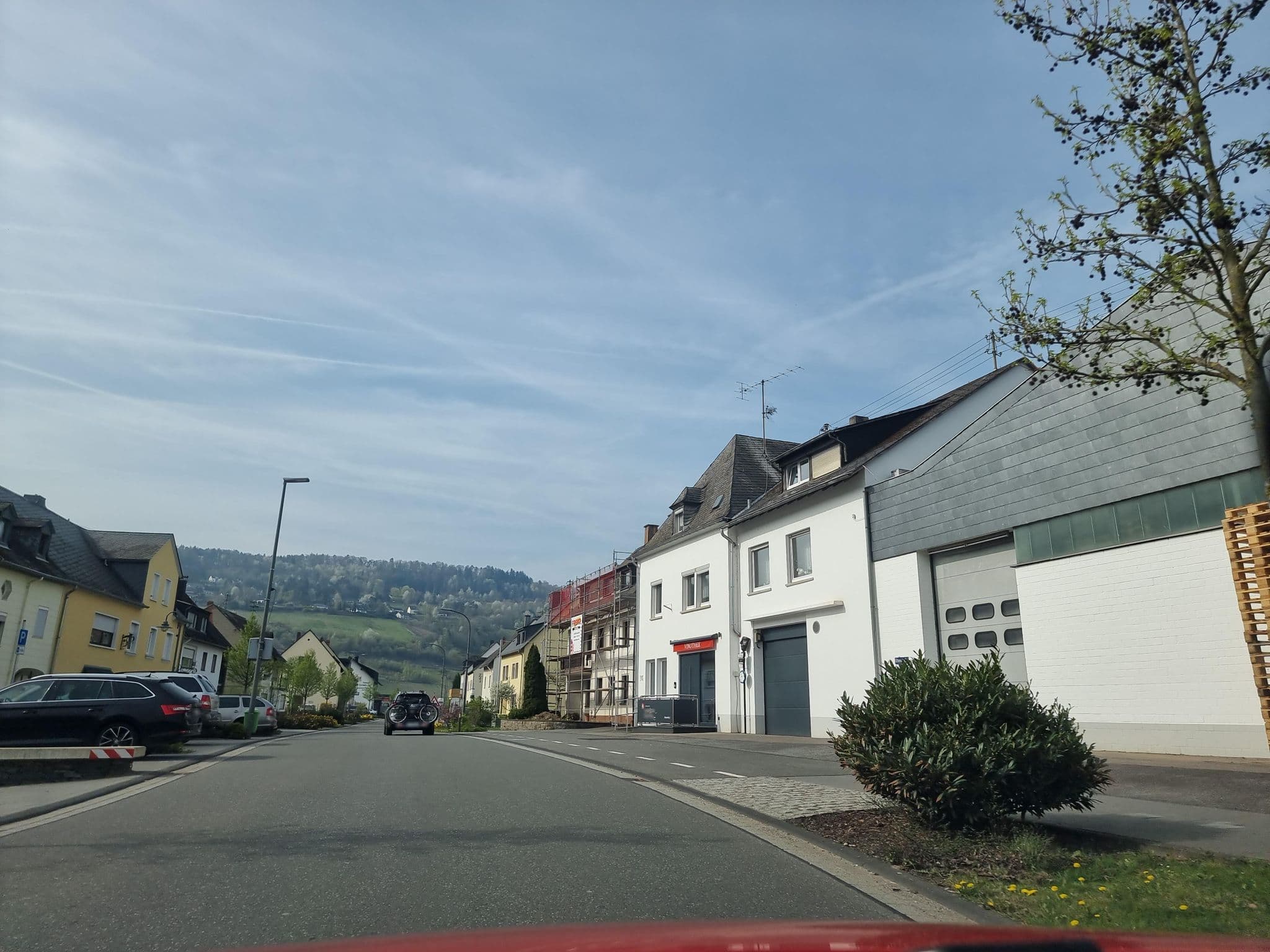 Street view near Gästehaus Lentes, Trittenheim — © ma_rt_in (CC BY-SA · Mapillary)