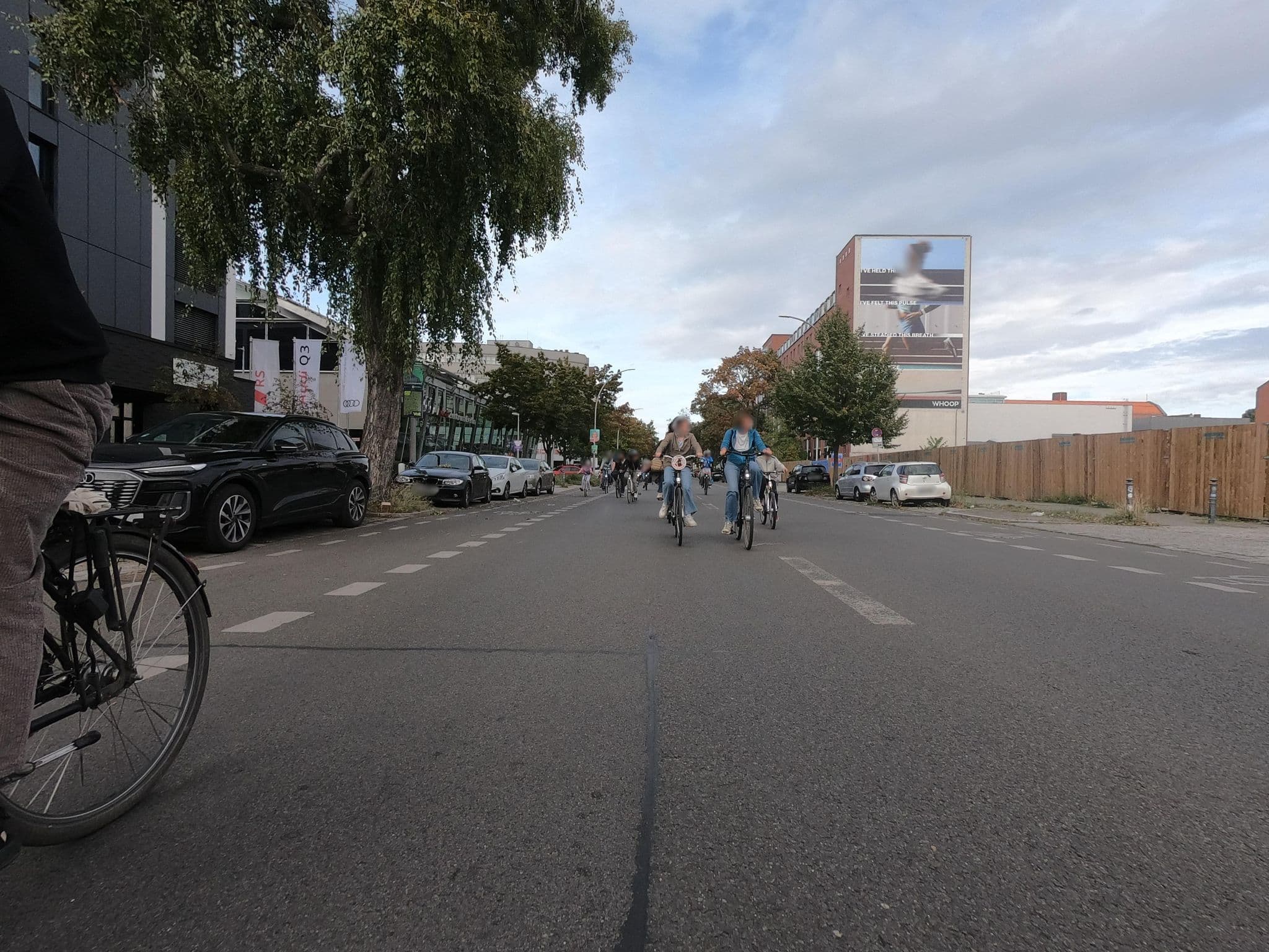 Street view near the niu Flash, Hansaviertel — © carlheinz (CC BY-SA · Mapillary)