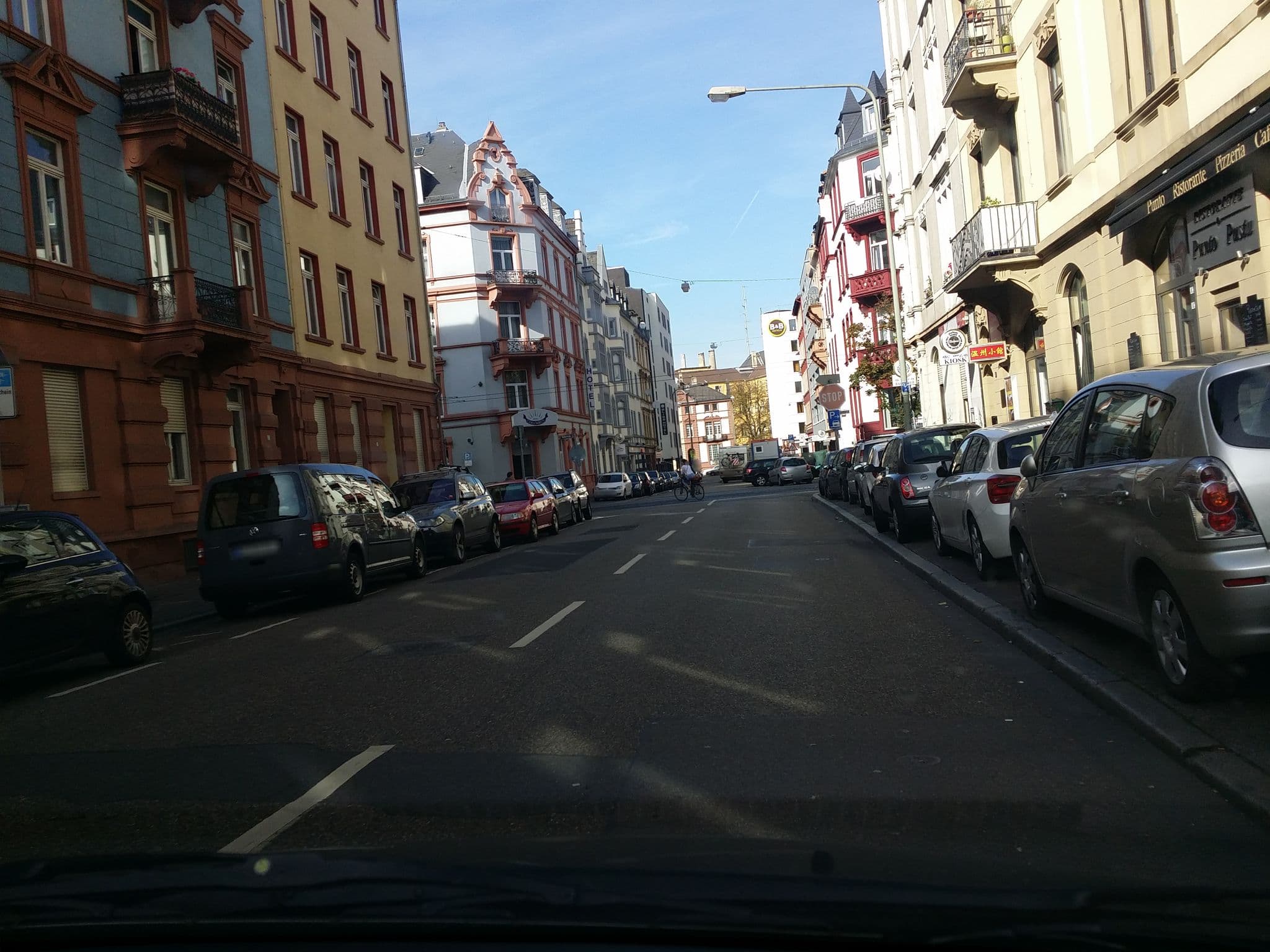 Street view near Hotel Bova, Frankfurt am Main