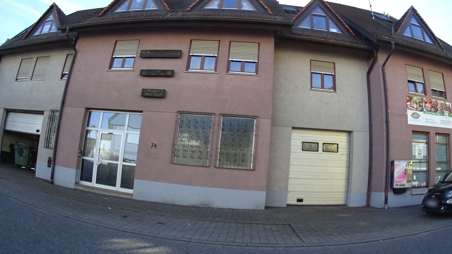 Street view near Hotel-Metzgerei Knopf, Königsbach-Stein — © ramap (CC BY-SA · Mapillary)
