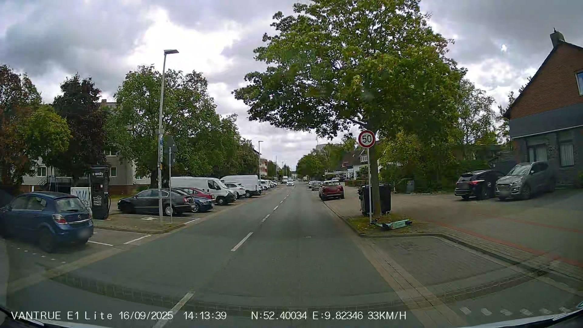 Street view near Mardino Zimmervermietung, Lahe — © Hightower- (CC BY-SA · Mapillary)