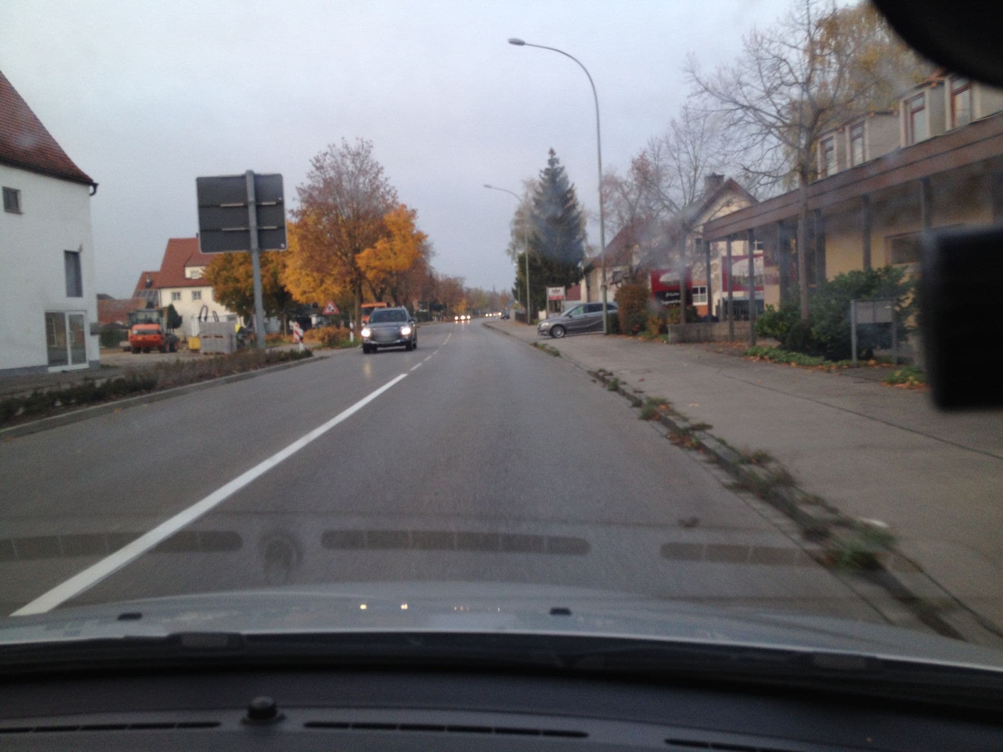 Street view near Topkapi, Königsbrunn — © ottokar (CC BY-SA · Mapillary)