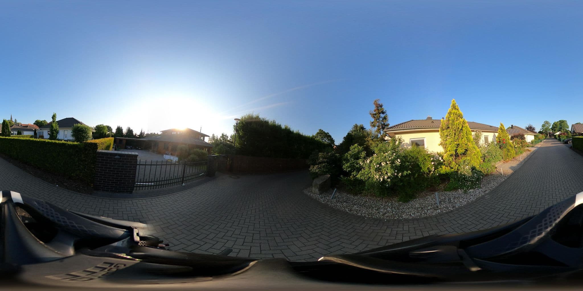 Street view near Apartment Matti, Schöneiche — © stefanhrt (CC BY-SA · Mapillary)