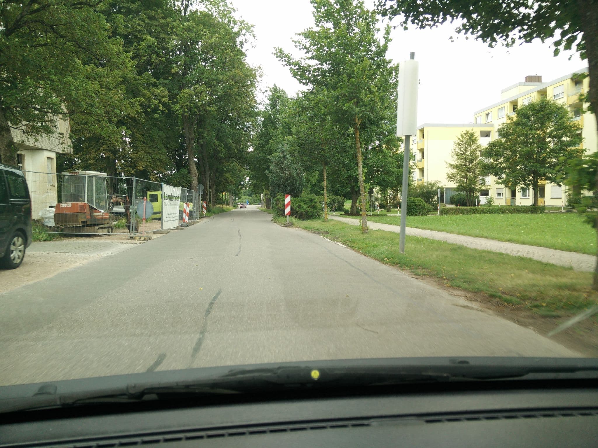 Street view near ParkBlick, Bad Dürrheim — © tobim91 (CC BY-SA · Mapillary)
