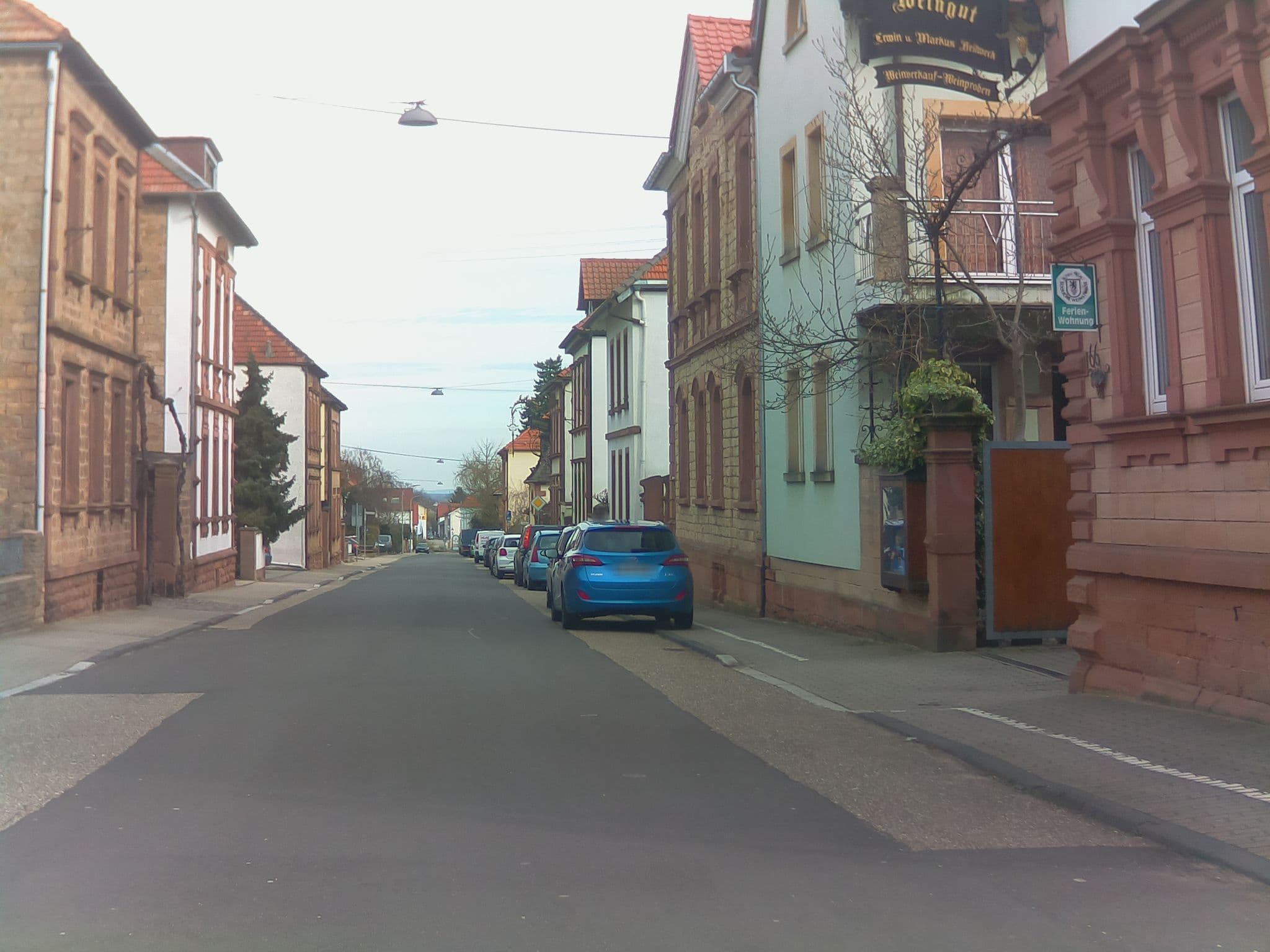 Street view near Ferienwohnungen Rolf Wilhelm, Maikammer — © ramap (CC BY-SA · Mapillary)