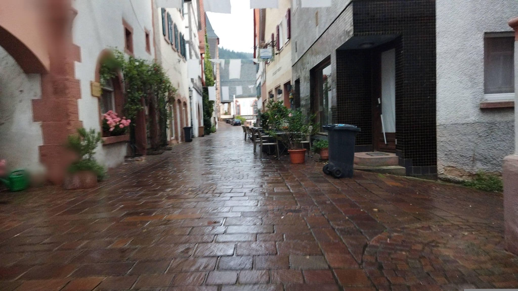 Street view near Zur Krone, Hirschhorn — © changchun1 (CC BY-SA · Mapillary)