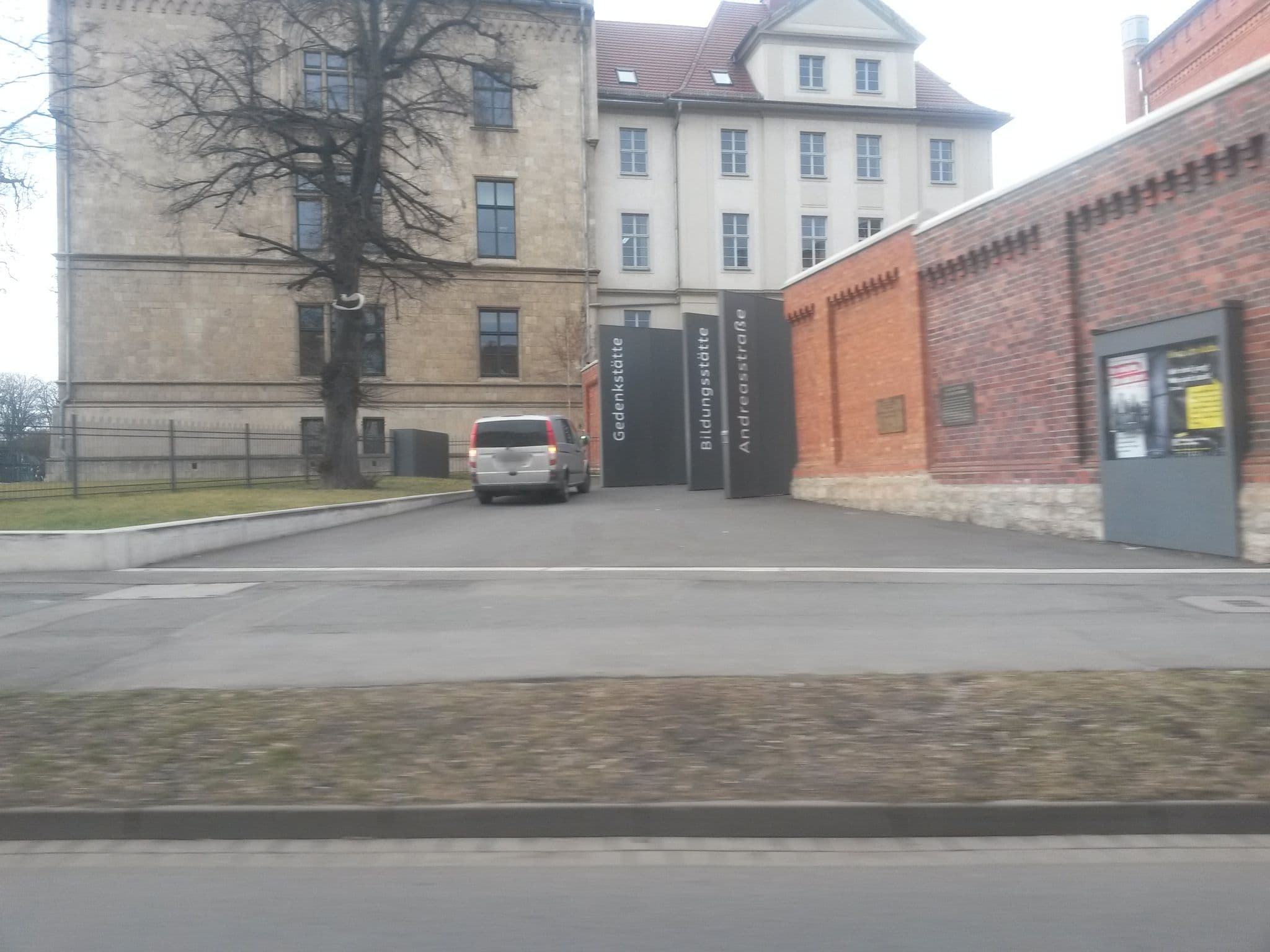 Street view near Hotel Domizil Erfurt, Erfurt — © sennewald63 (CC BY-SA · Mapillary)