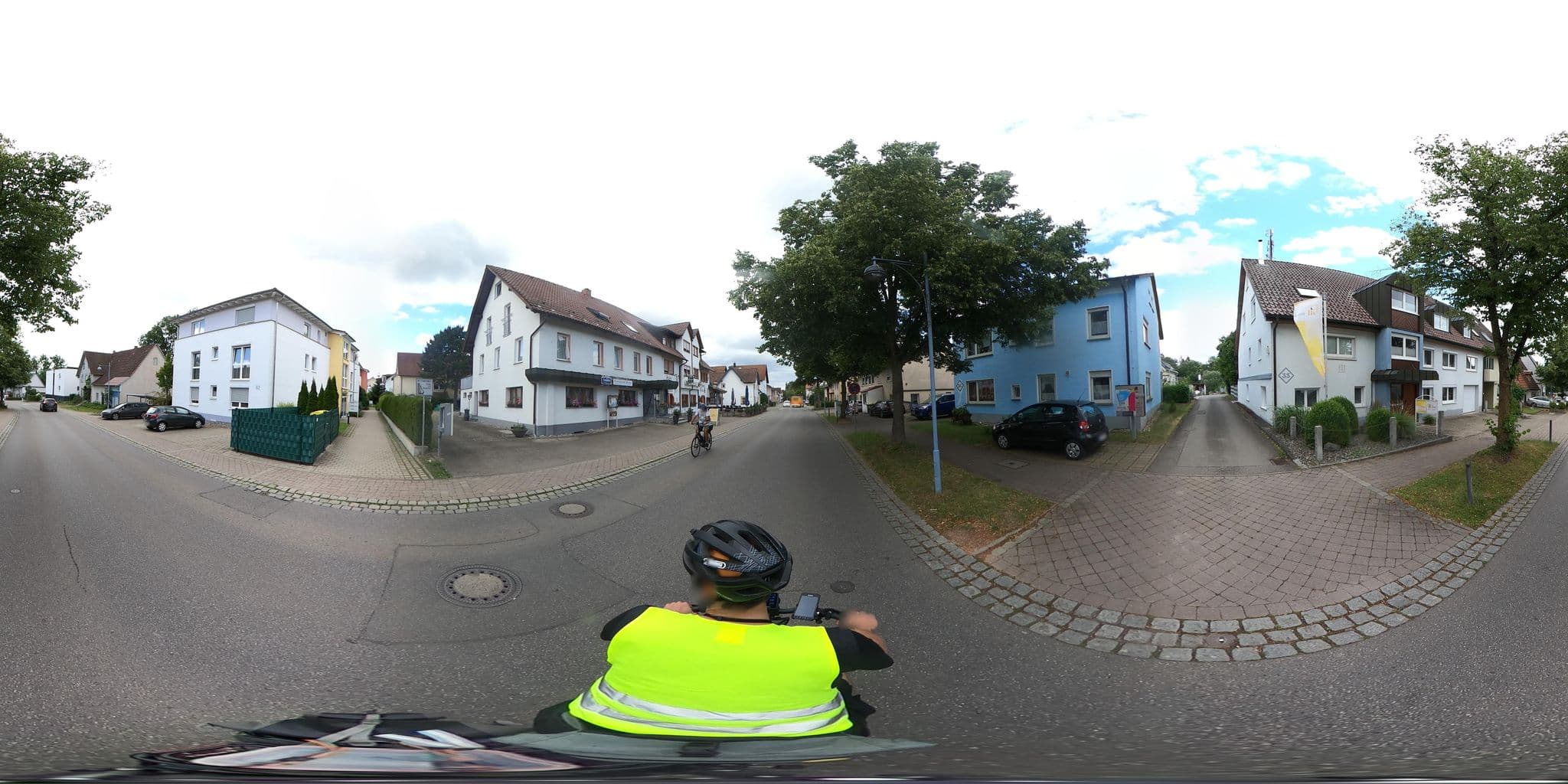 Street view near Pension Blume garni, Bad Dürrheim — © RadNETZ (CC BY-SA · Mapillary)