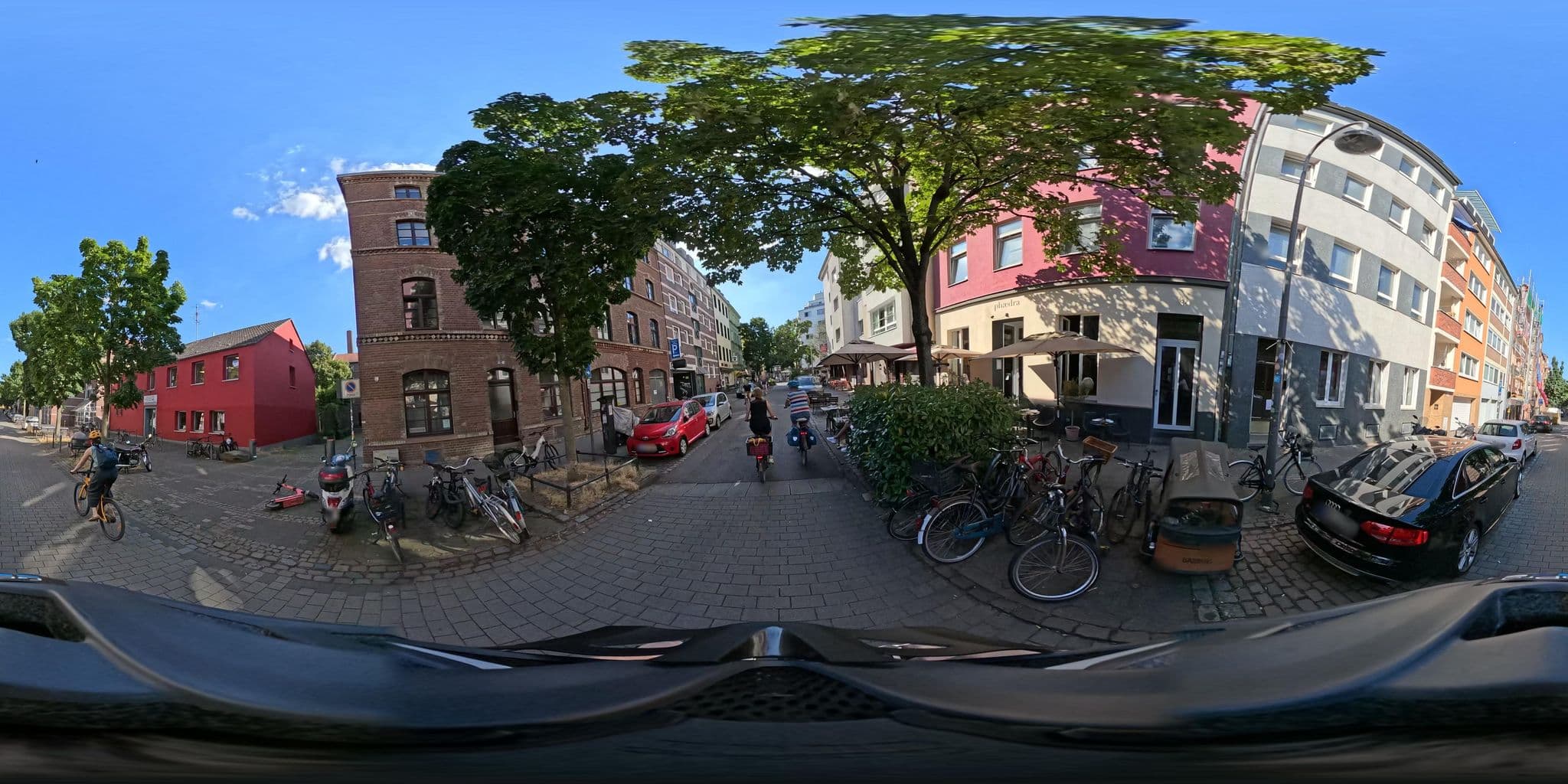 Street view near City Apartements, Neustadt/Süd — © popball (CC BY-SA · Mapillary)