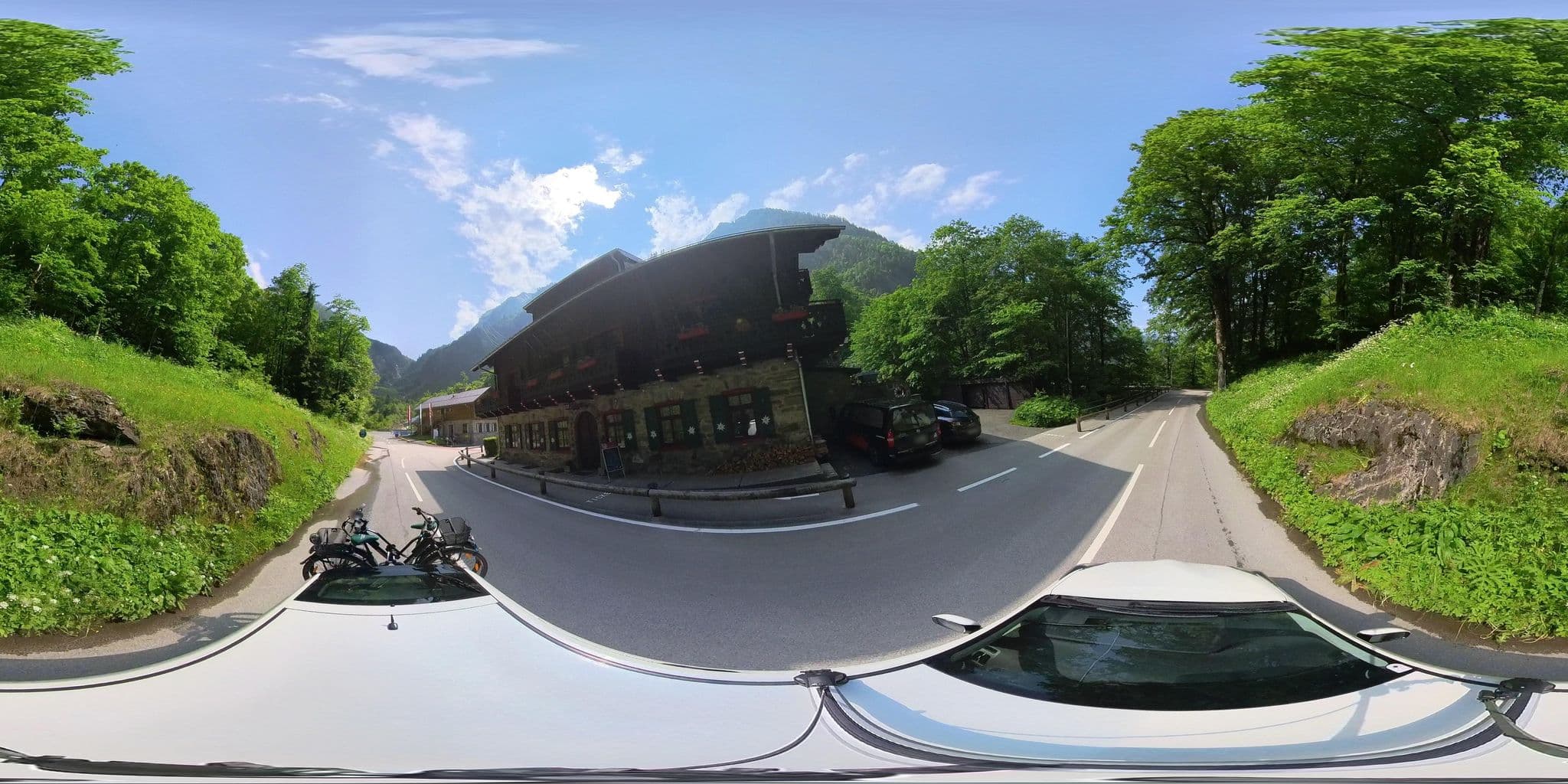 Street view near Kesselfall Alpenhaus, Kaprun — © osmplus_org (CC BY-SA · Mapillary)