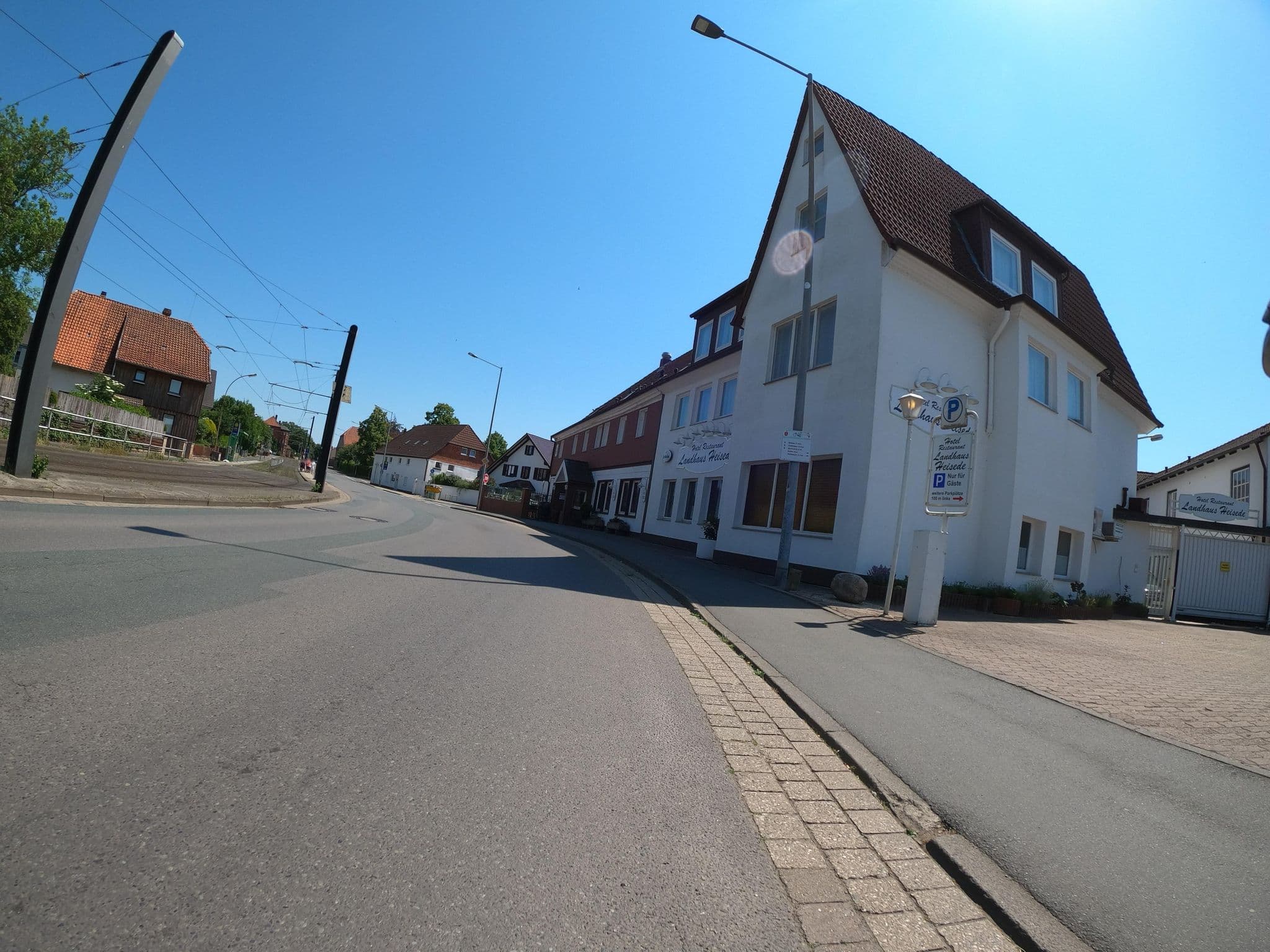 Street view near Landhaus Heisede, Sarstedt — © Langfahrer (CC BY-SA · Mapillary)