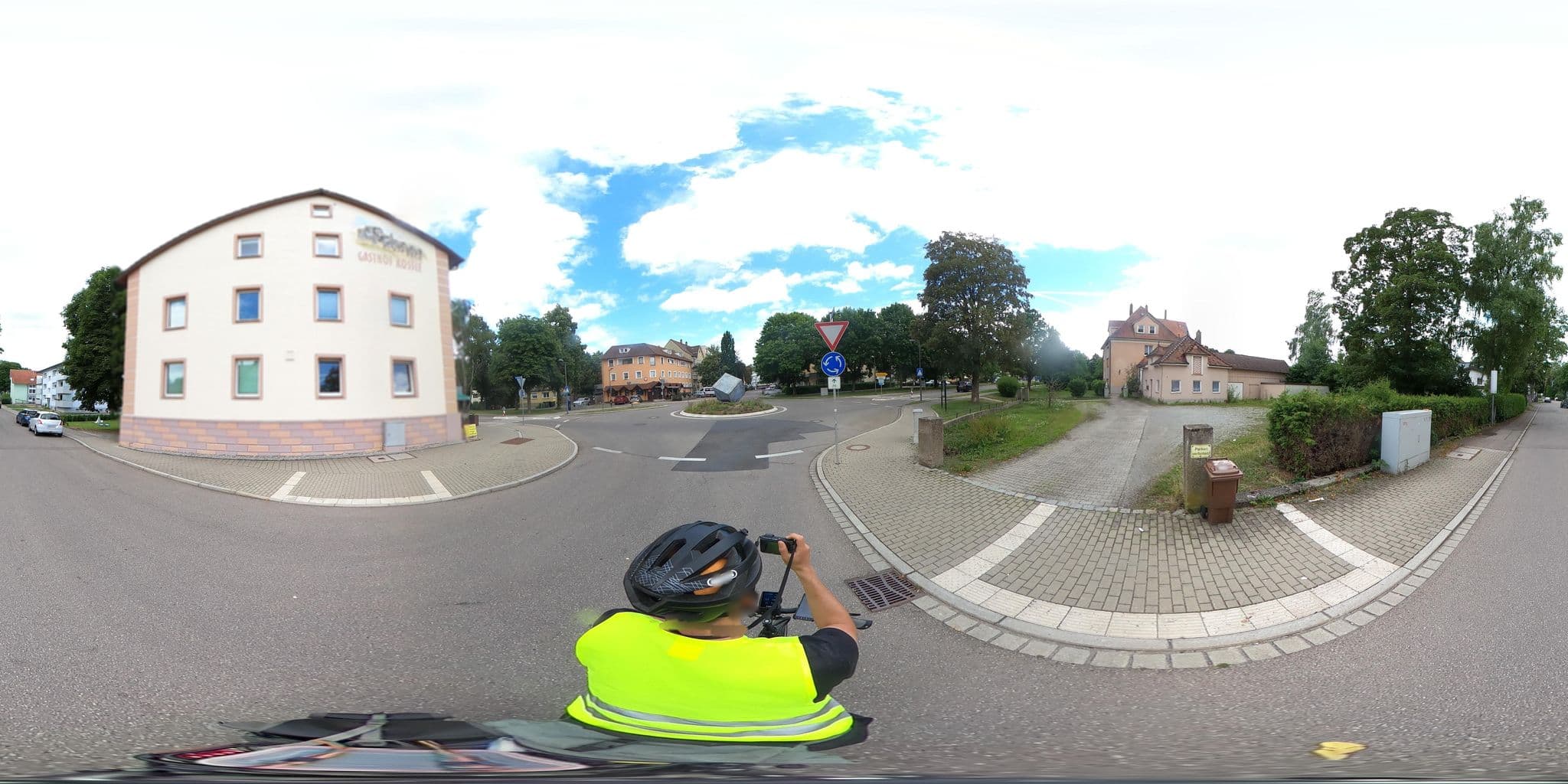 Street view near Gasthof Rössle, Bad Dürrheim — © RadNETZ (CC BY-SA · Mapillary)