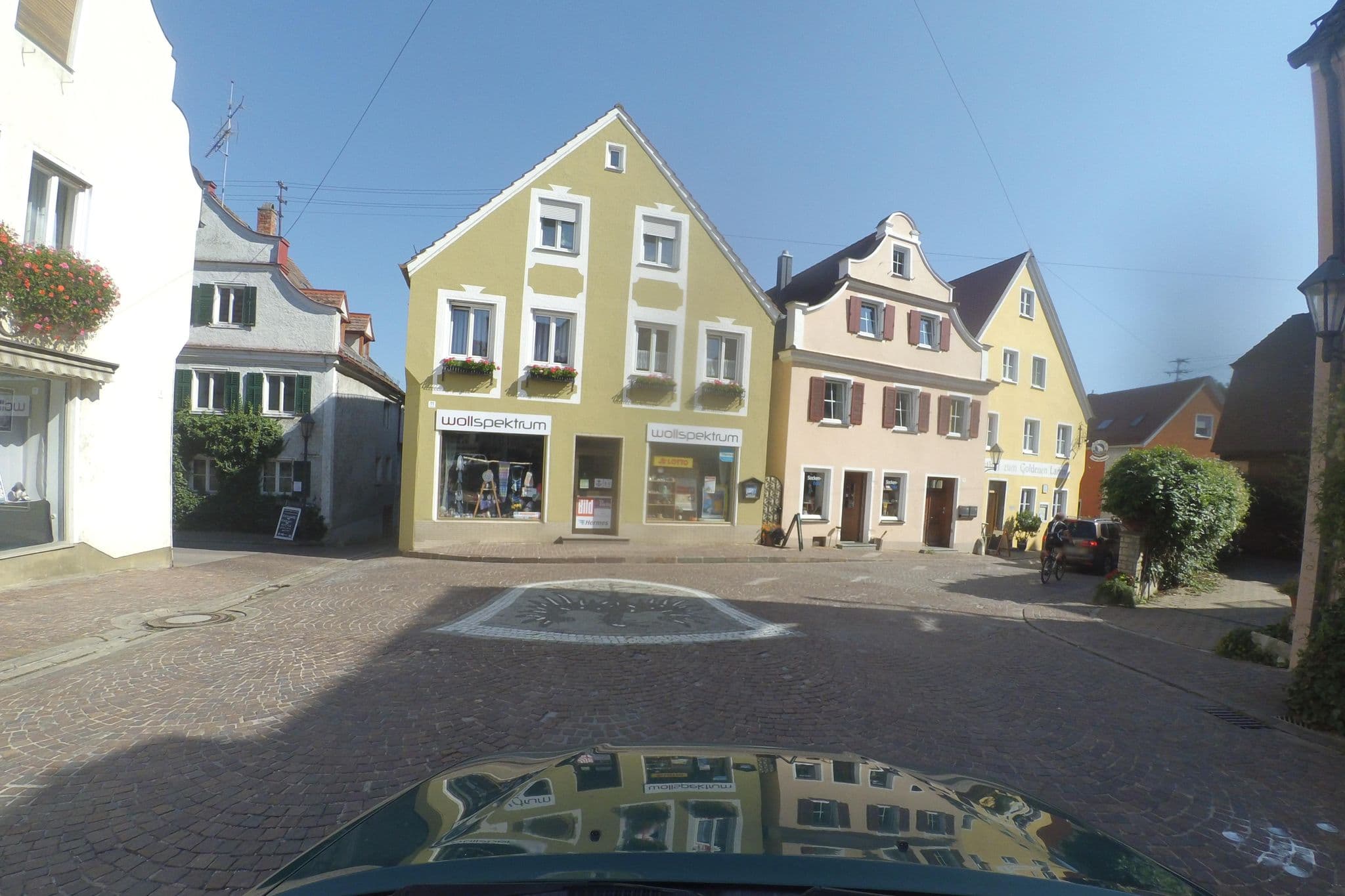 Street view near Pension Moserhaus, Huisheim — © wegatest (CC BY-SA · Mapillary)