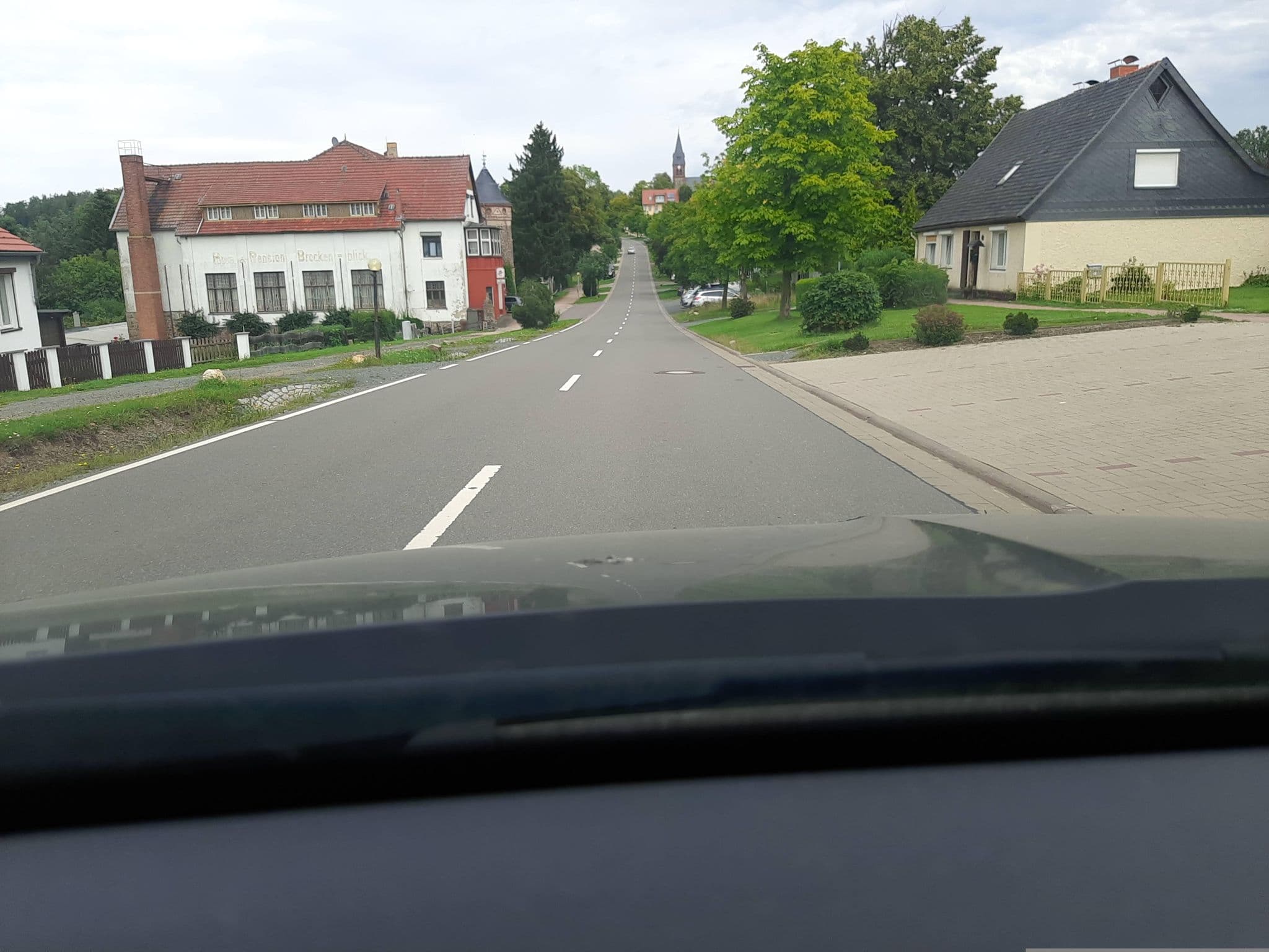 Street view near Pension Günther, Friedrichsbrunn — © ReisenderKaufmann (CC BY-SA · Mapillary)