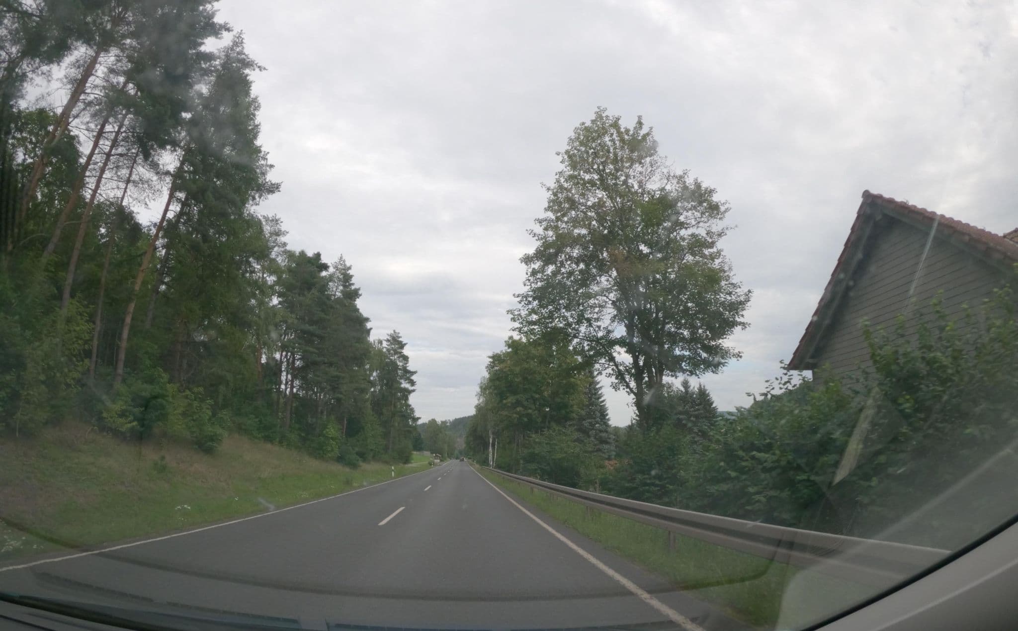 Street view near Alte Tischlerei Engelsbach, Ernstroda — © atze02 (CC BY-SA · Mapillary)