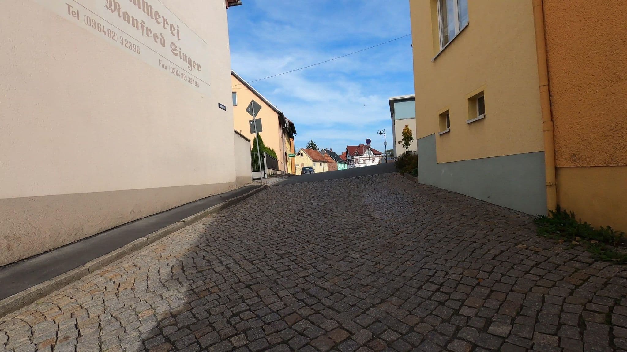 Street view near Pension Regenbogen, Triptis — © camdrive2000 (CC BY-SA · Mapillary)