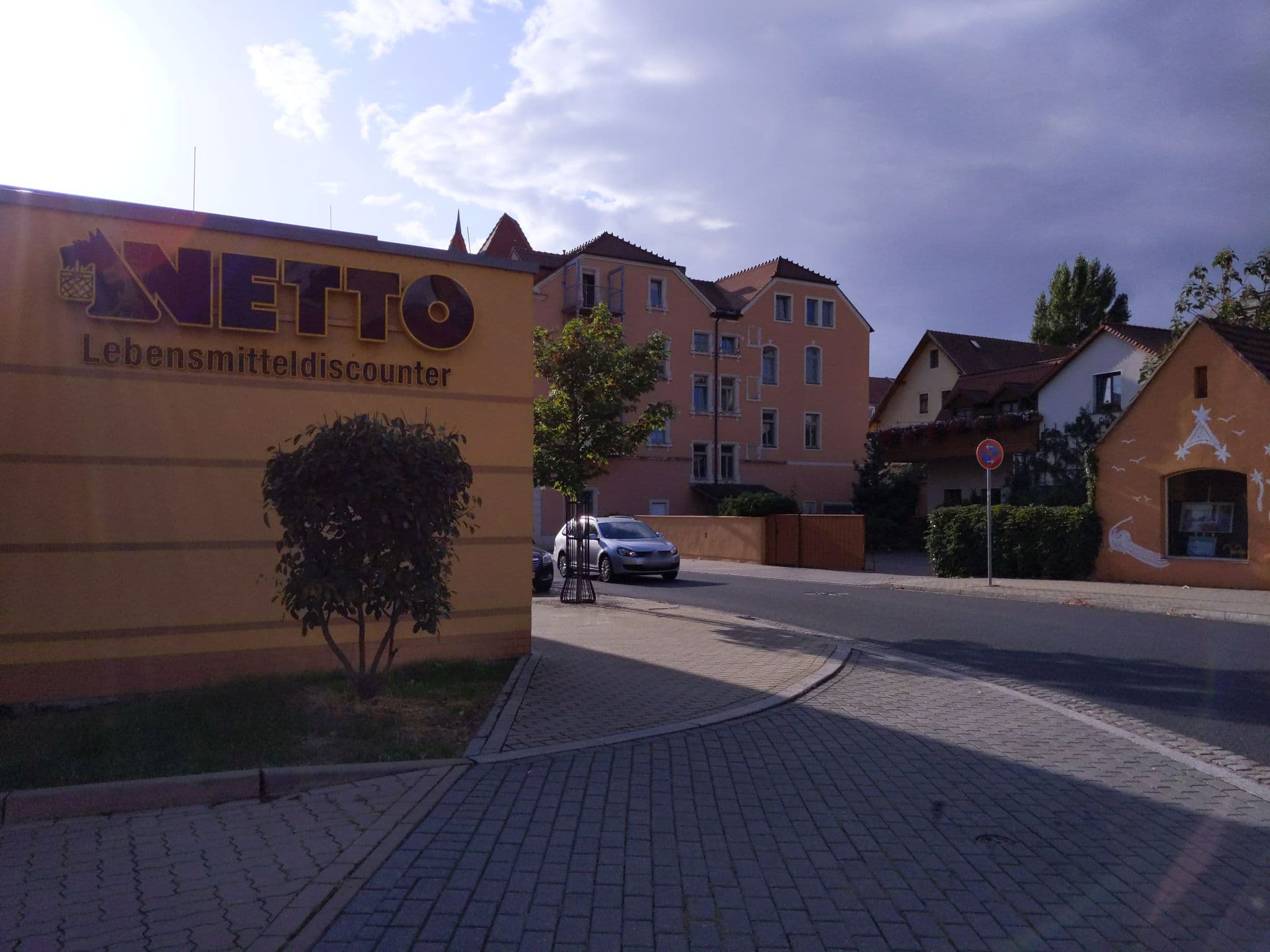 Street view near Kunstvoll - Apartment beim Lutherplatz, Meissen — © ntl97 (CC BY-SA · Mapillary)