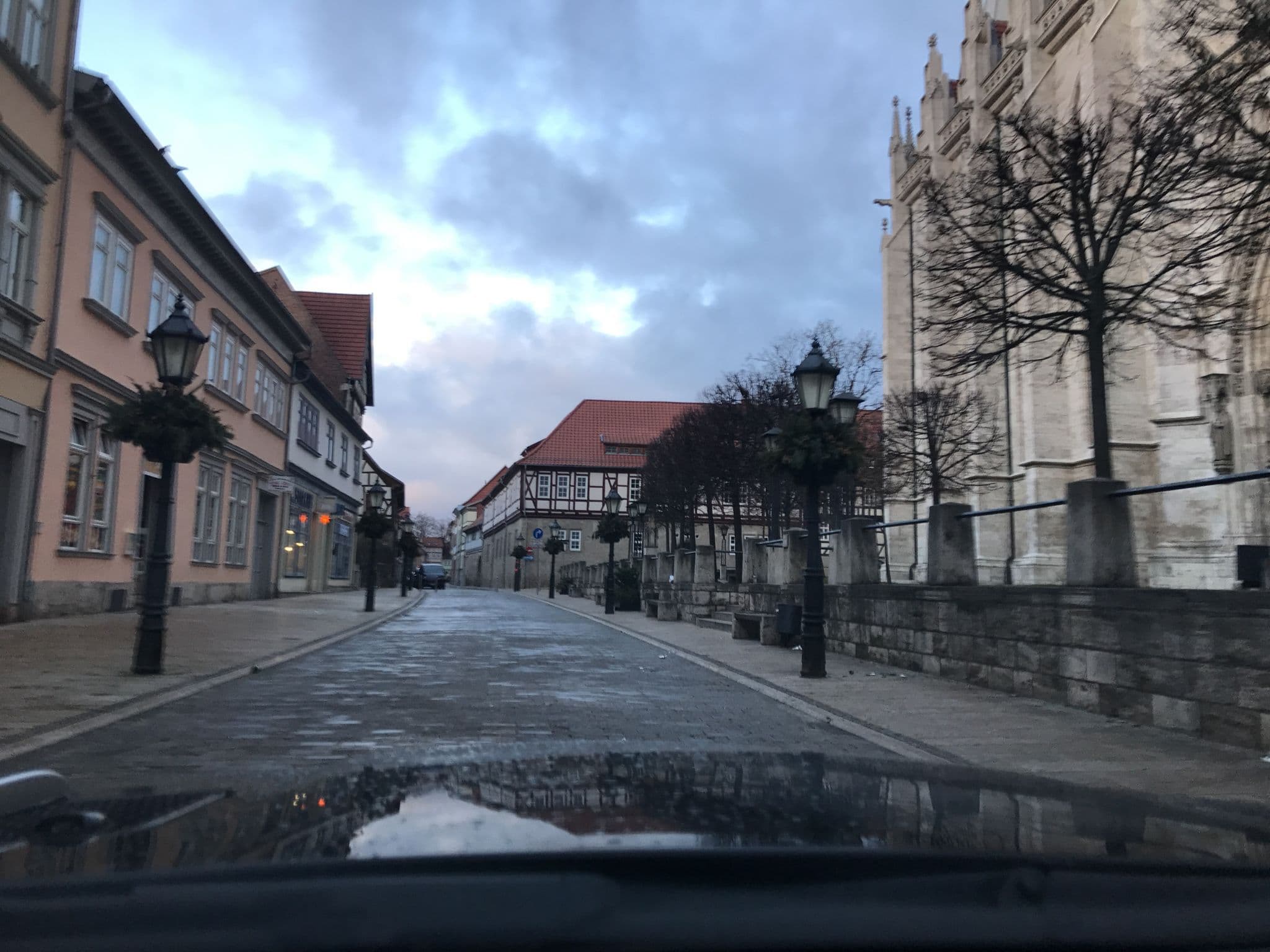 Street view near Pension bei der Marienkirche, Mühlhausen — © saschahaberkorn (CC BY-SA · Mapillary)