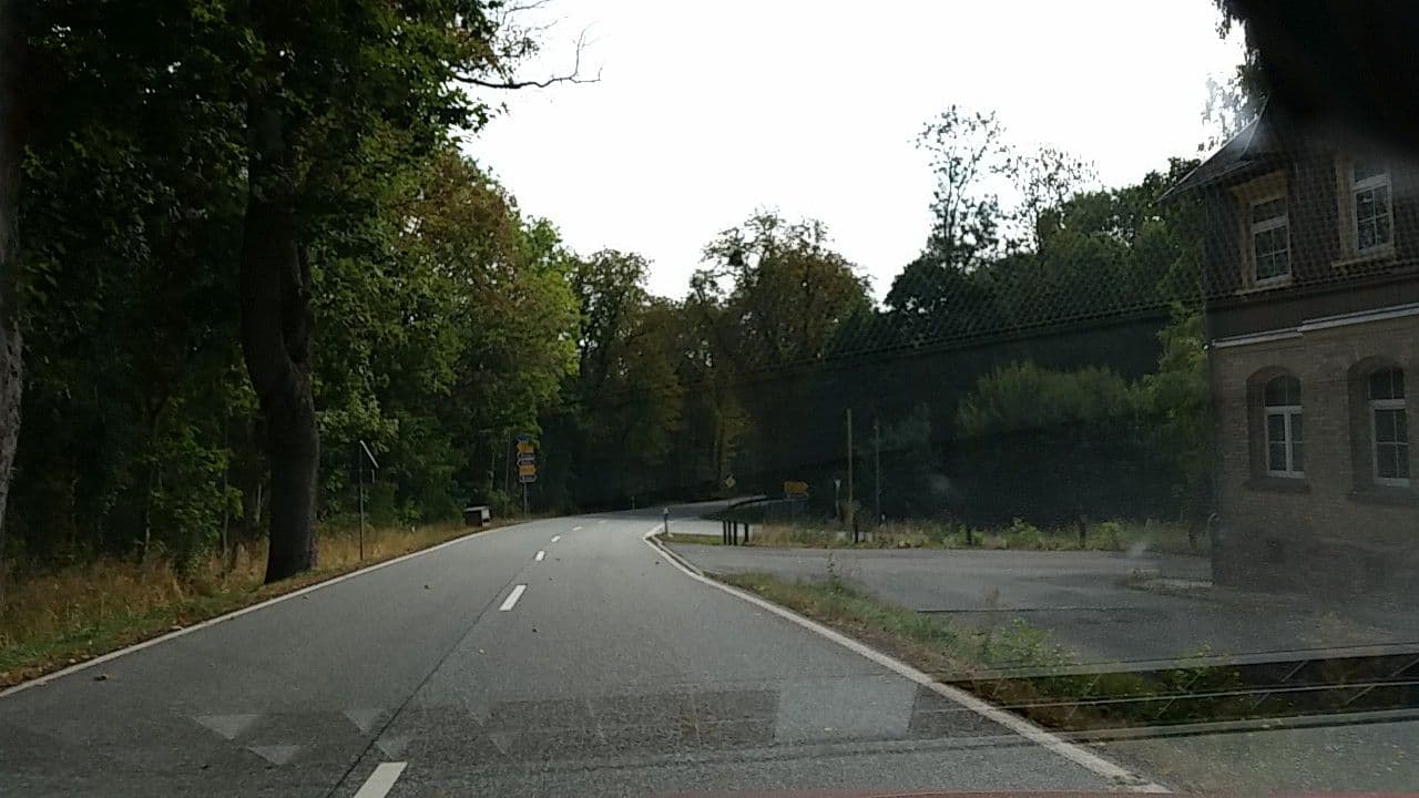 Street view near Rathsfeld, Bad Frankenhausen — © tian (CC BY-SA · Mapillary)
