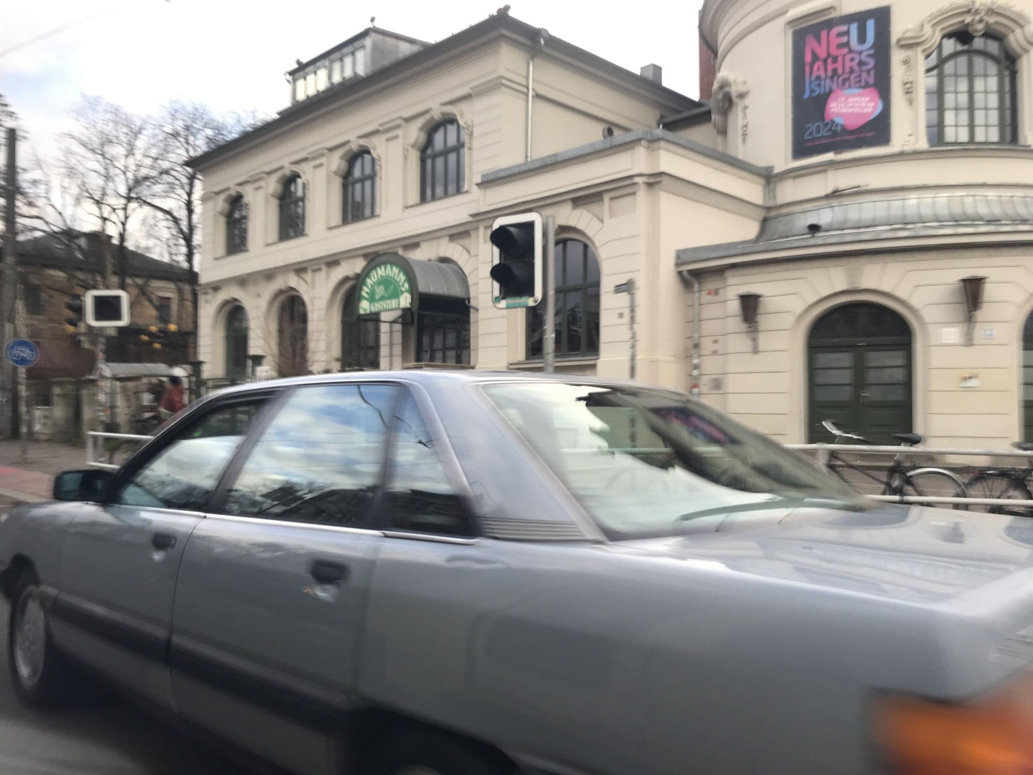 Street view near Spirit Lodge, Kleinzschocher — © miguel_andrade (CC BY-SA · Mapillary)