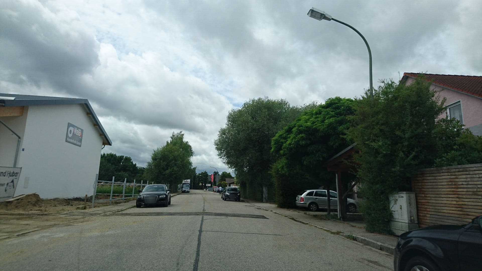 Street view near easy sleep Hotel, Ergolding — © plonma1 (CC BY-SA · Mapillary)