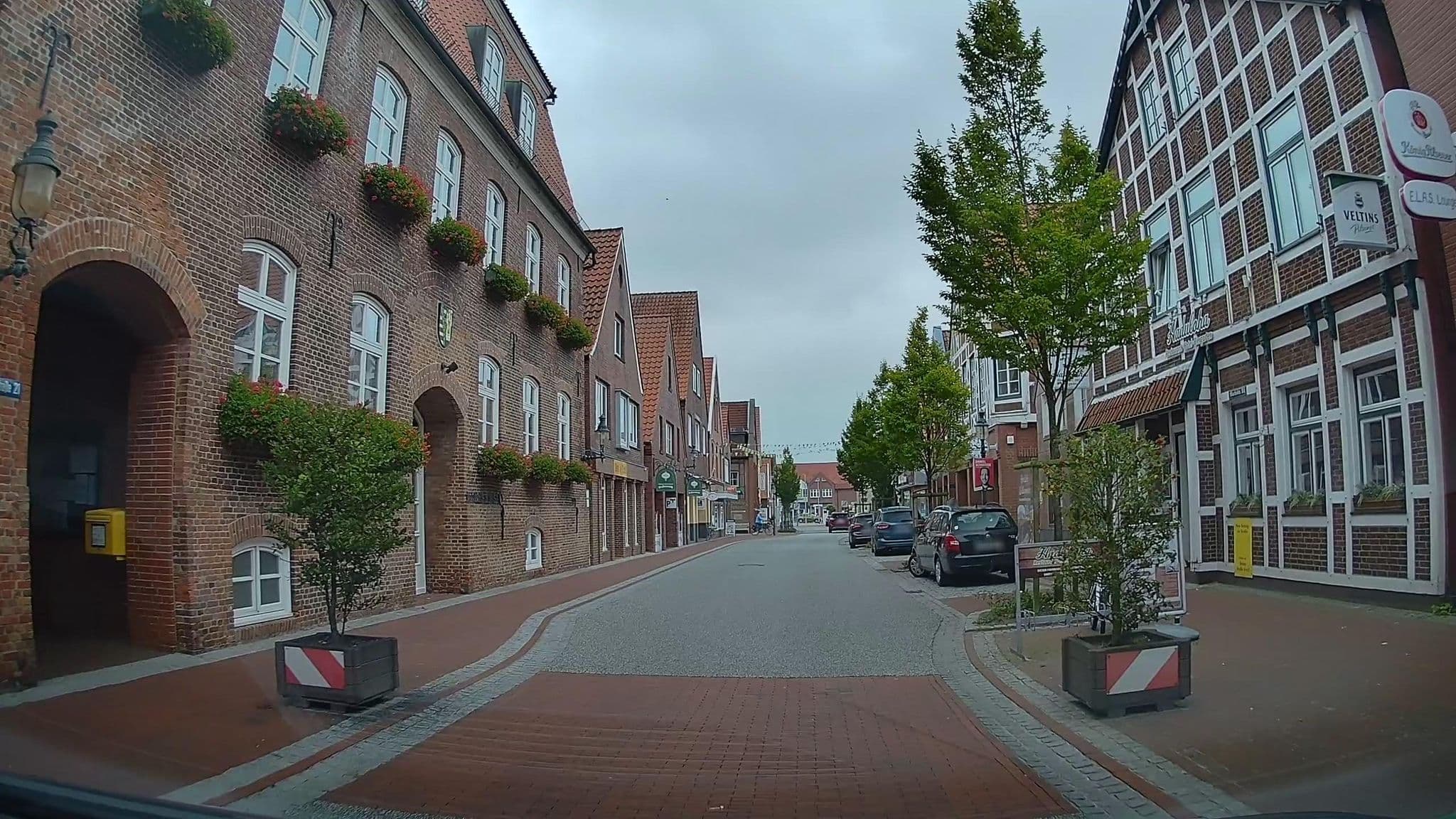 Street view near Haduloha, Otterndorf — © hendel (CC BY-SA · Mapillary)