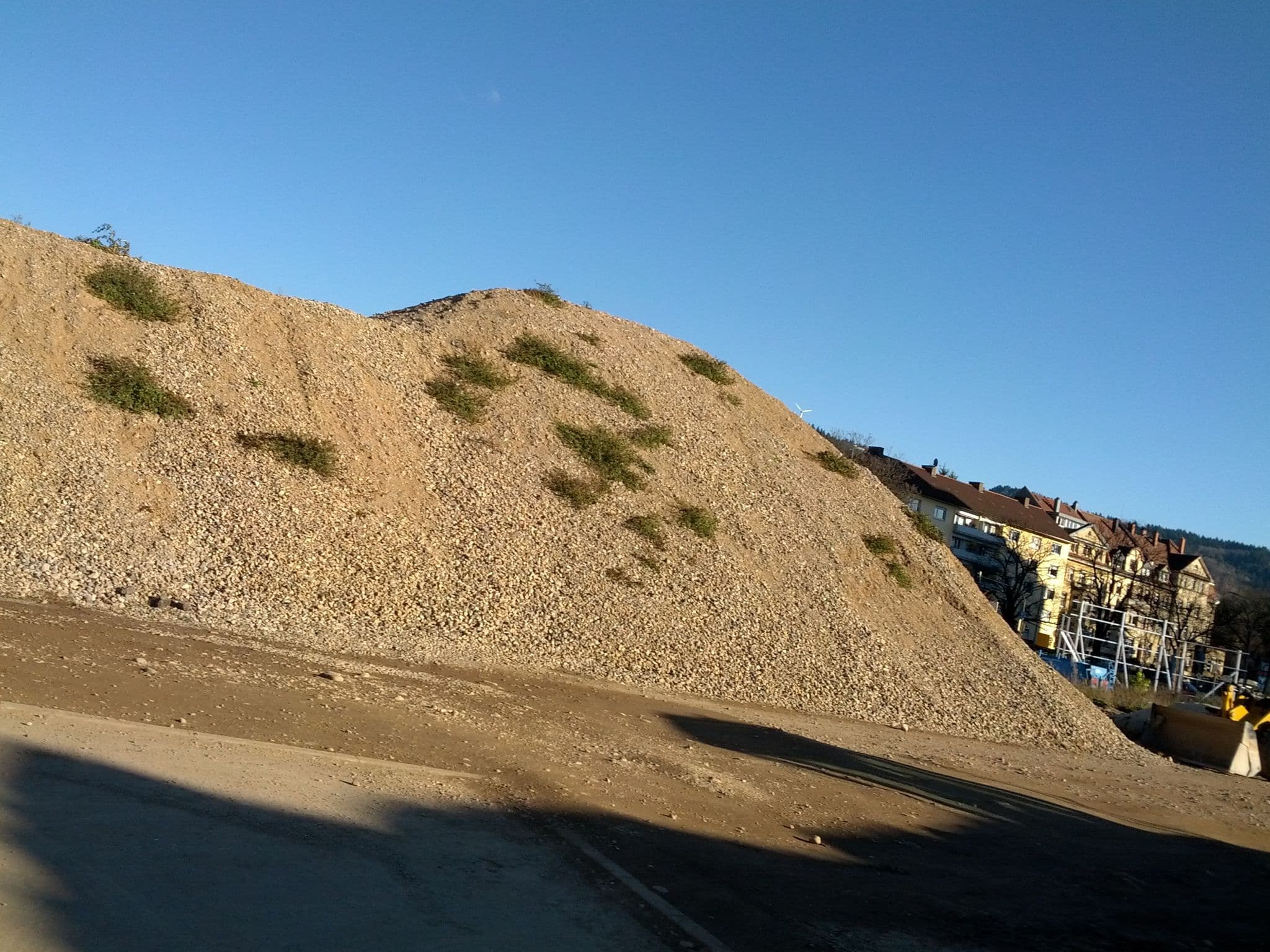 Street view near Vienna House Easy, Freiburg — © qungo (CC BY-SA · Mapillary)