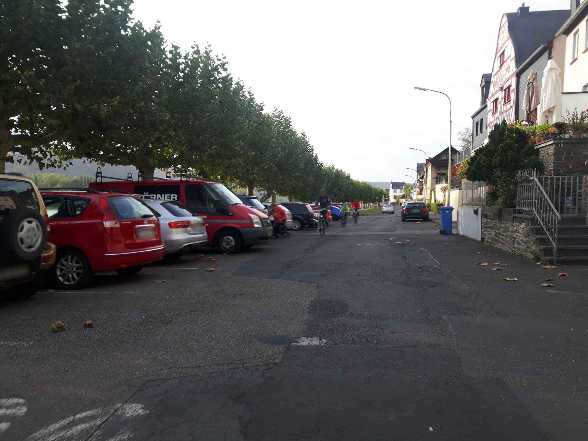 Street view near Ferienhaus Rheinzeit 614, Leutesdorf — © changchun1 (CC BY-SA · Mapillary)